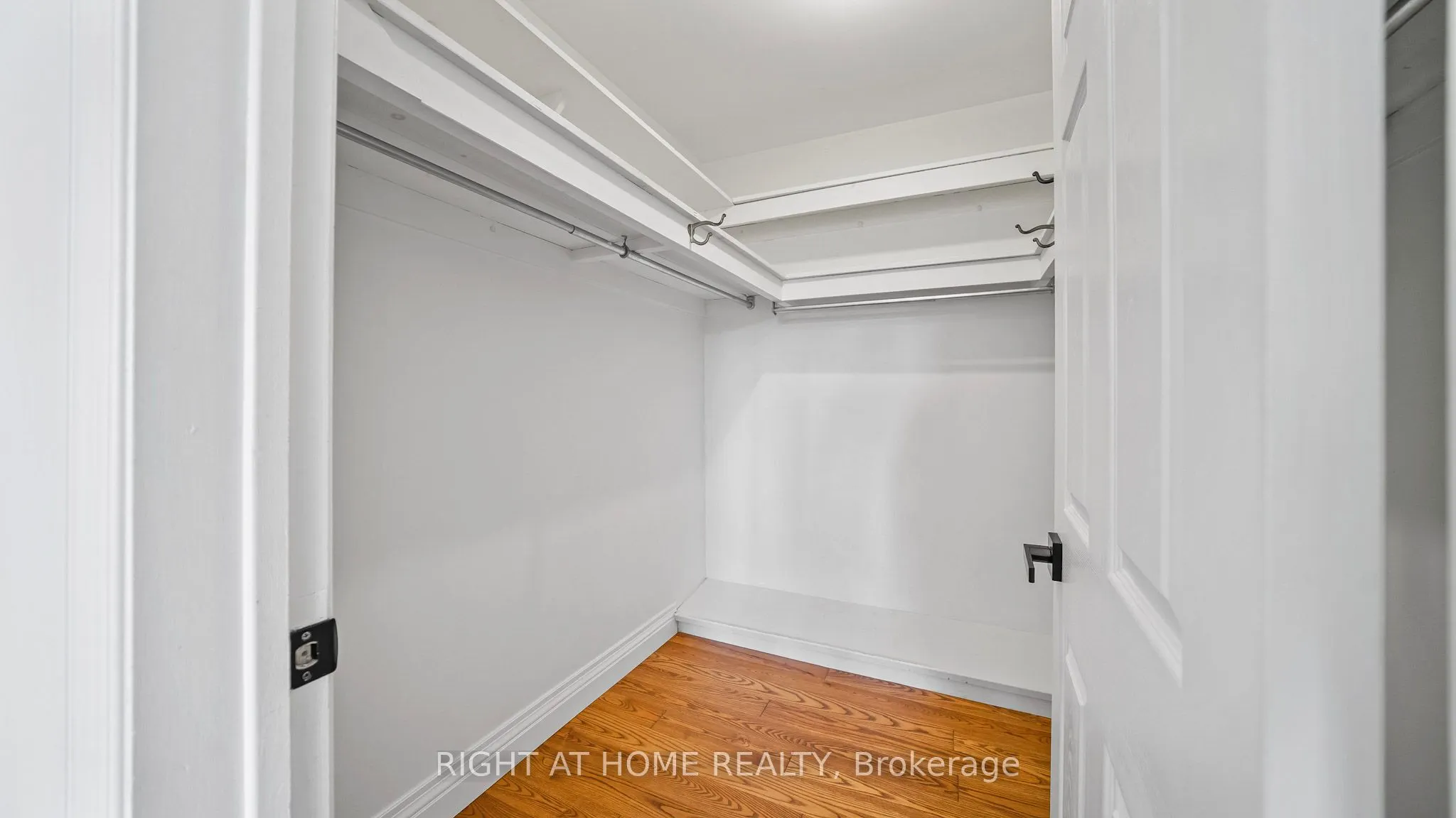 17 Glen Meadow Court