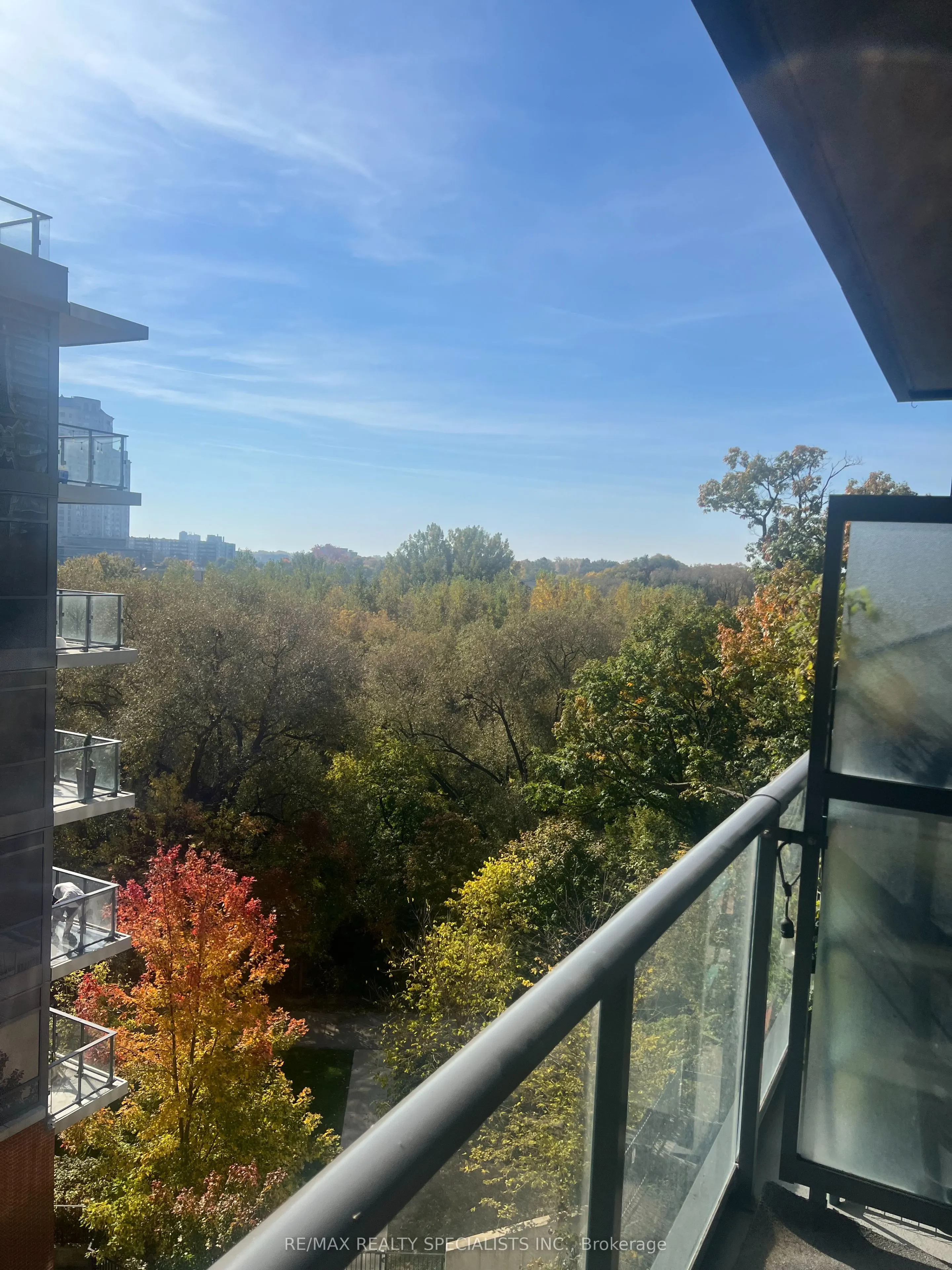 36 Park Lawn Road, #401