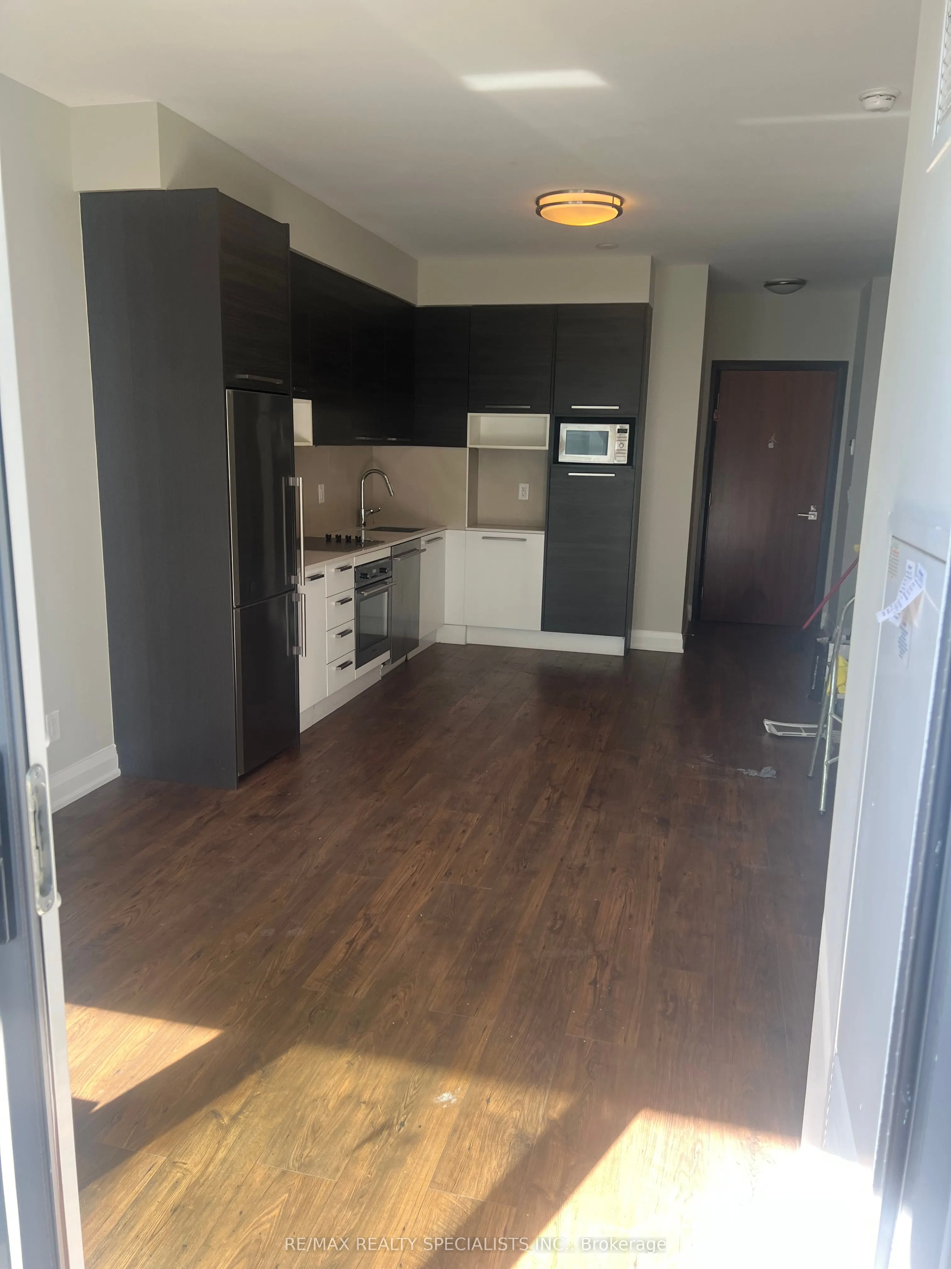 36 Park Lawn Road, #401