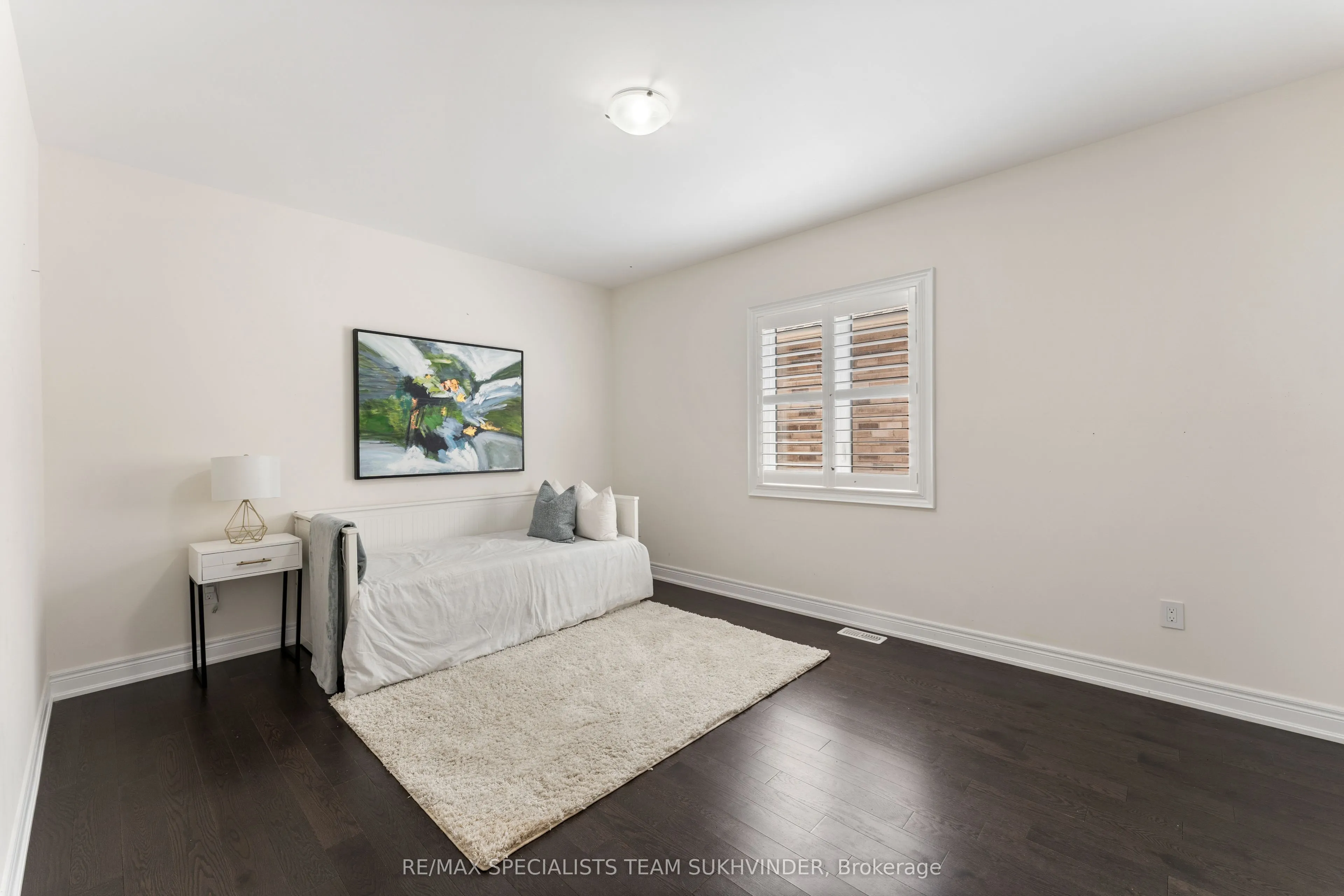27 Daisy Meadow Crescent