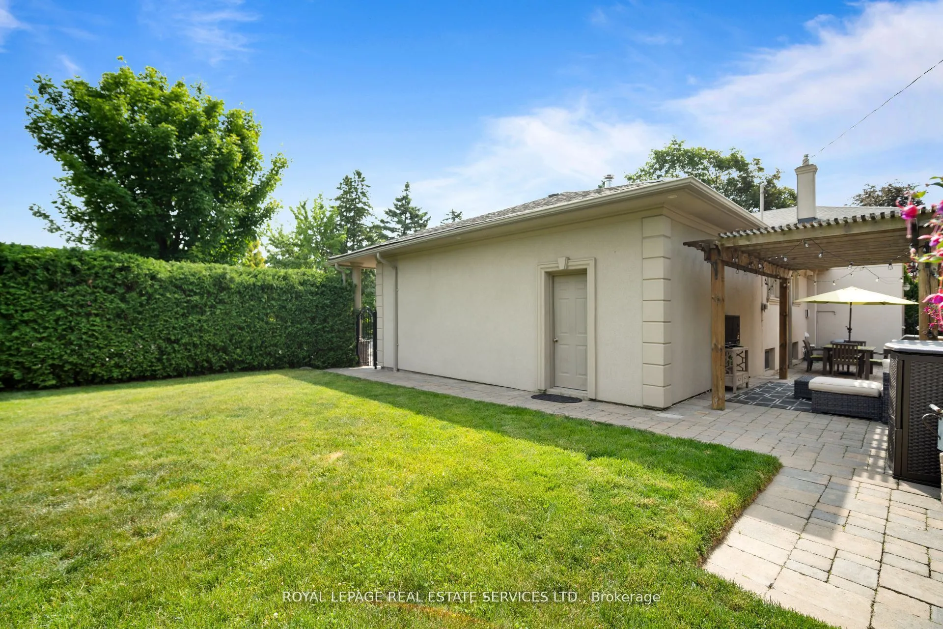 6 Cadman Court