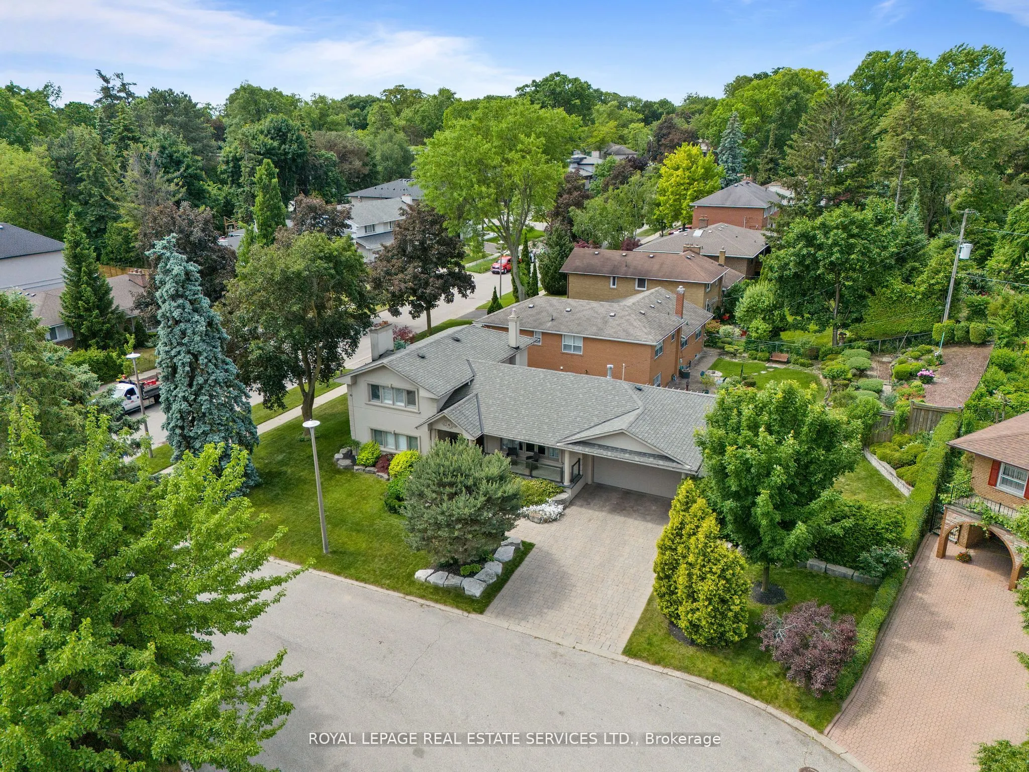6 Cadman Court