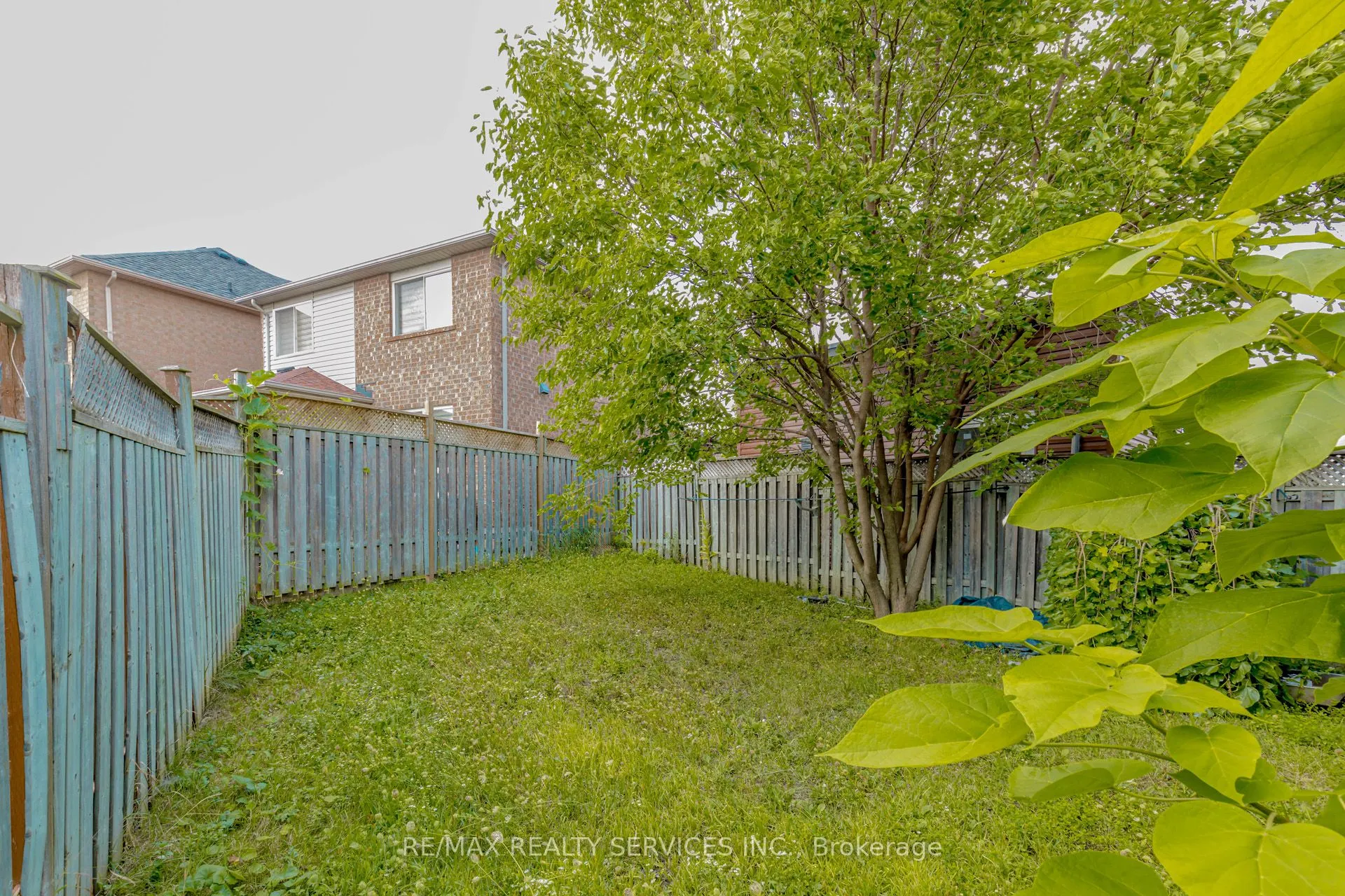 106 Narrow Valley Crescent
