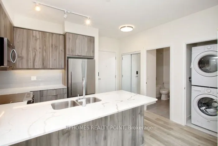 15 Watergarden Drive, #415