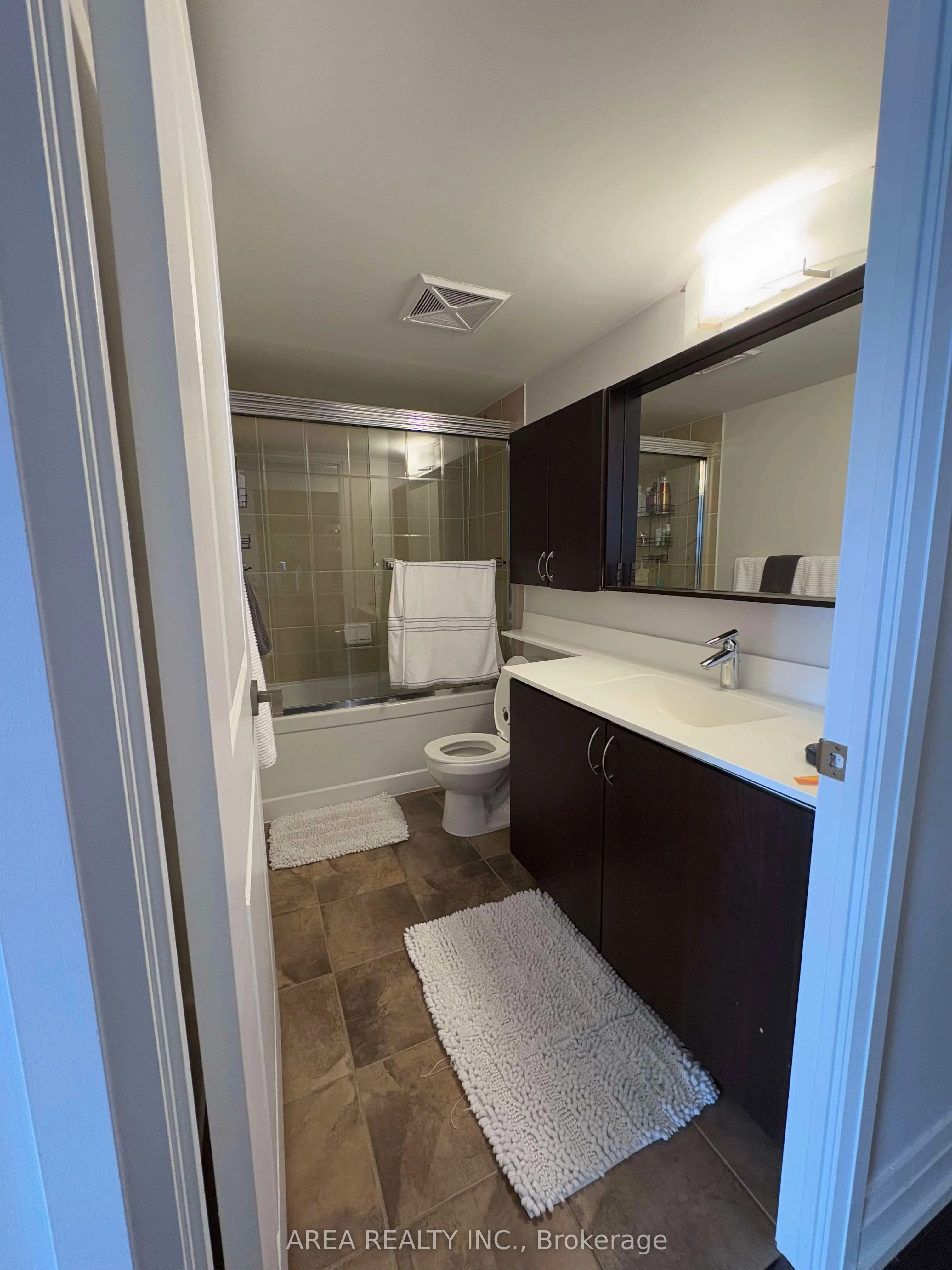 1060 Sheppard Avenue W, #915