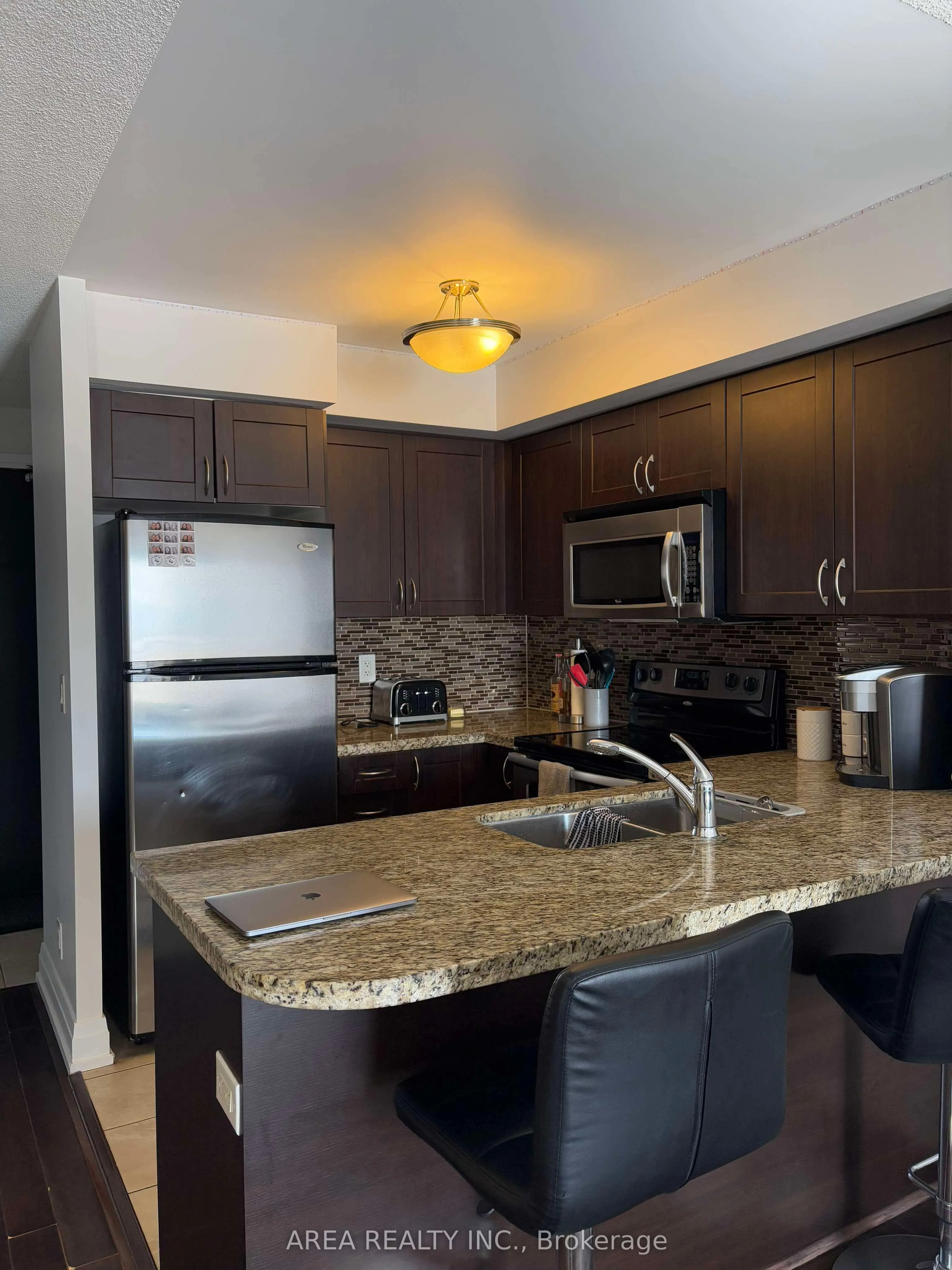 1060 Sheppard Avenue W, #915