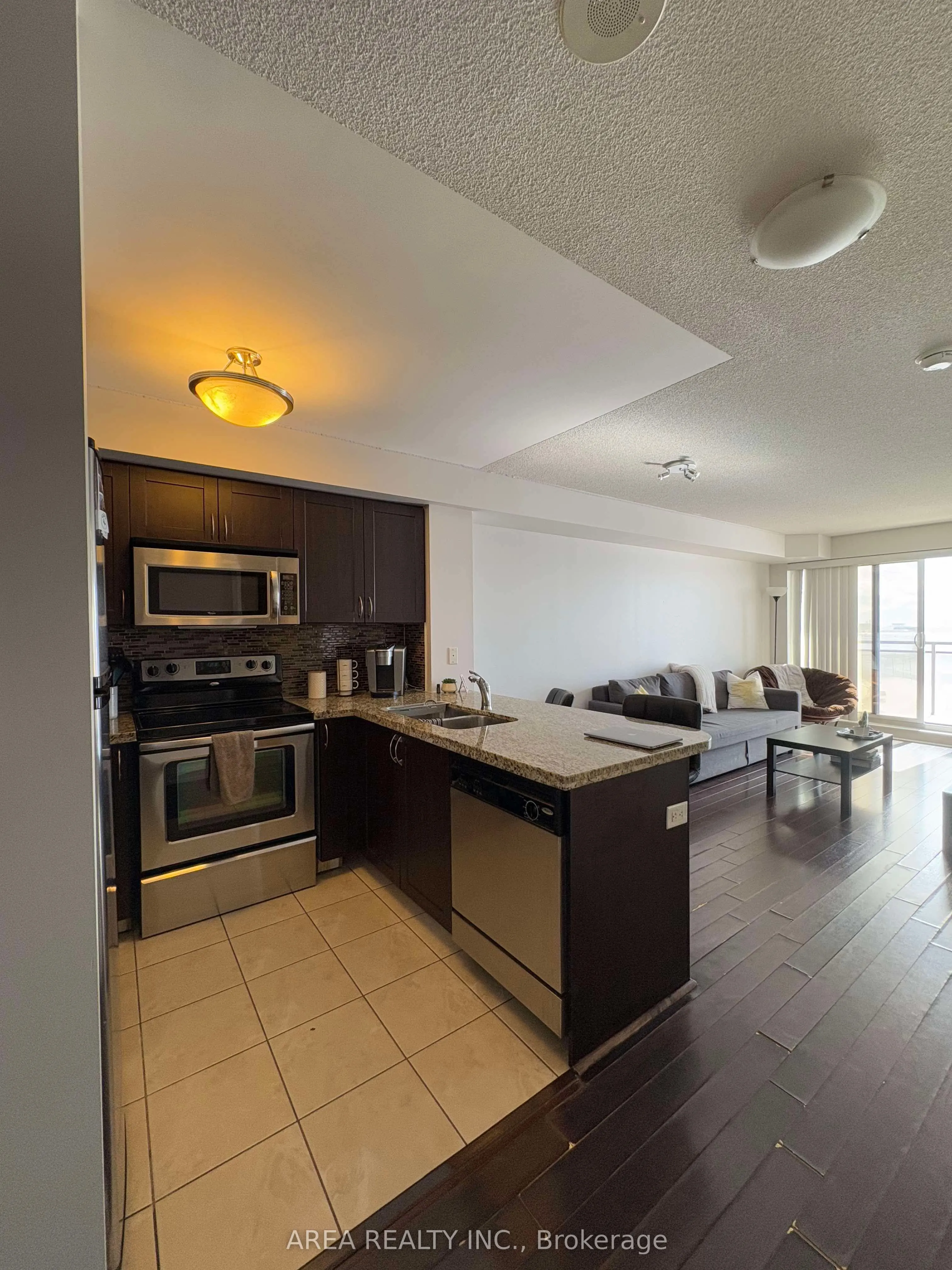 1060 Sheppard Avenue W, #915