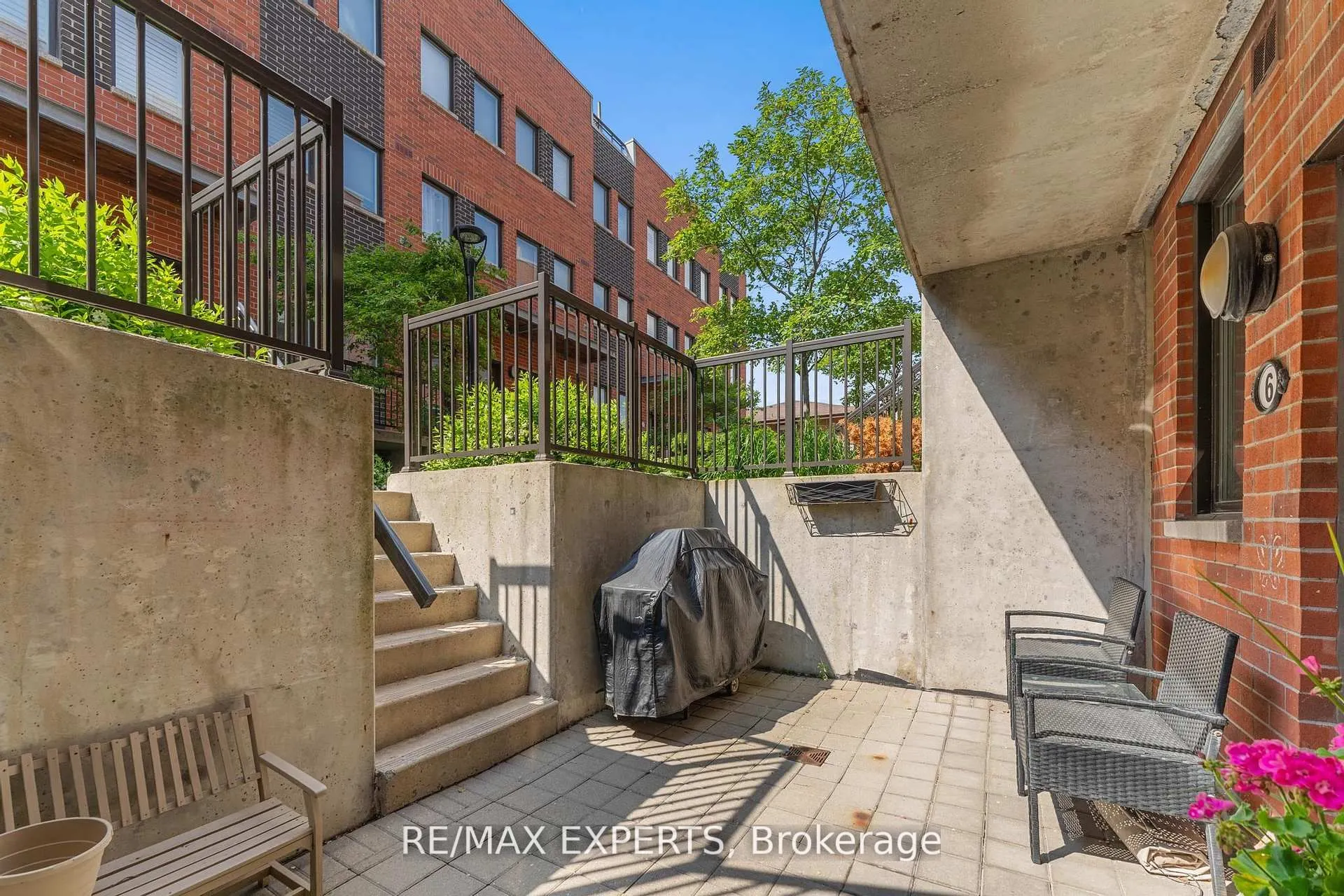 871 Wilson Avenue, #6