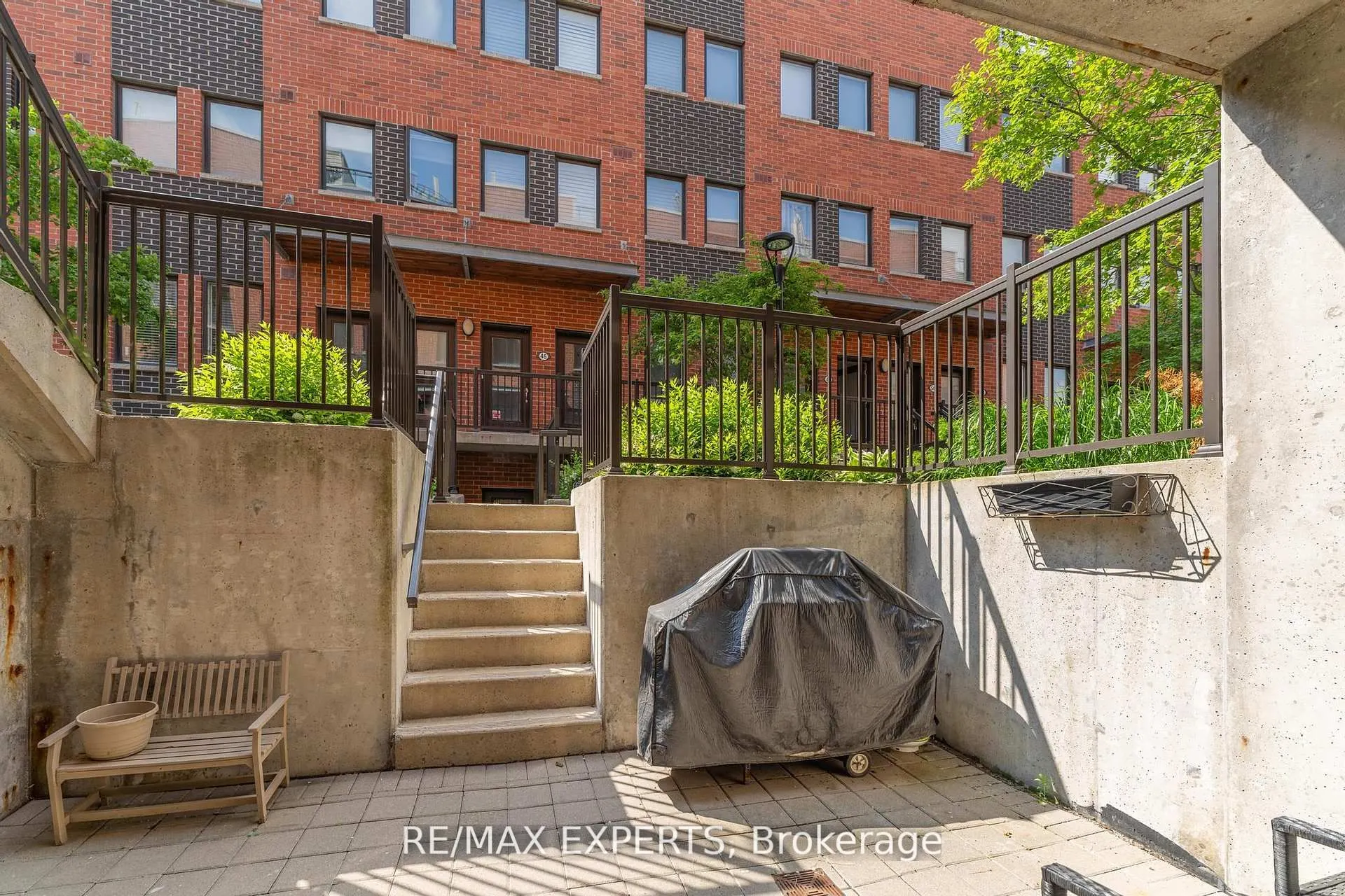 871 Wilson Avenue, #6