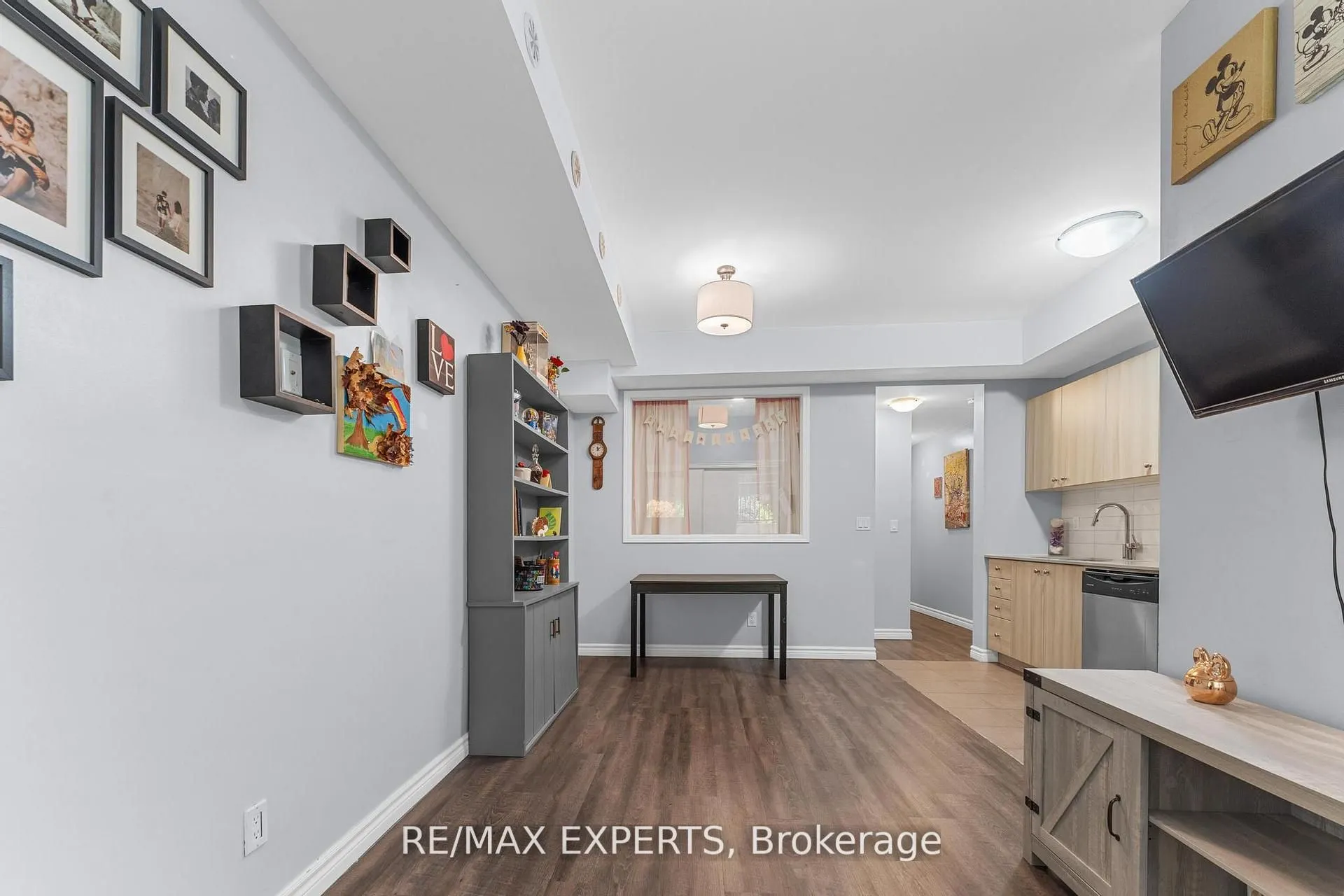 871 Wilson Avenue, #6