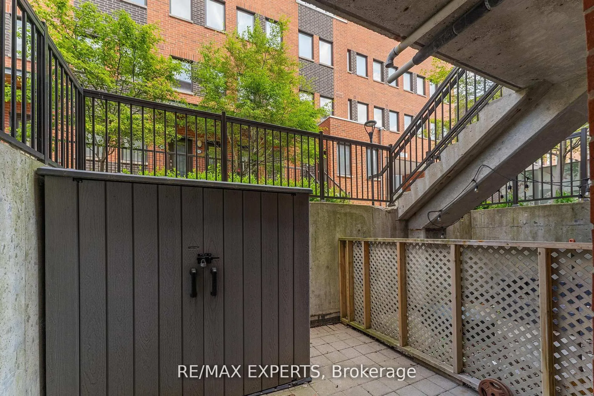 871 Wilson Avenue, #6
