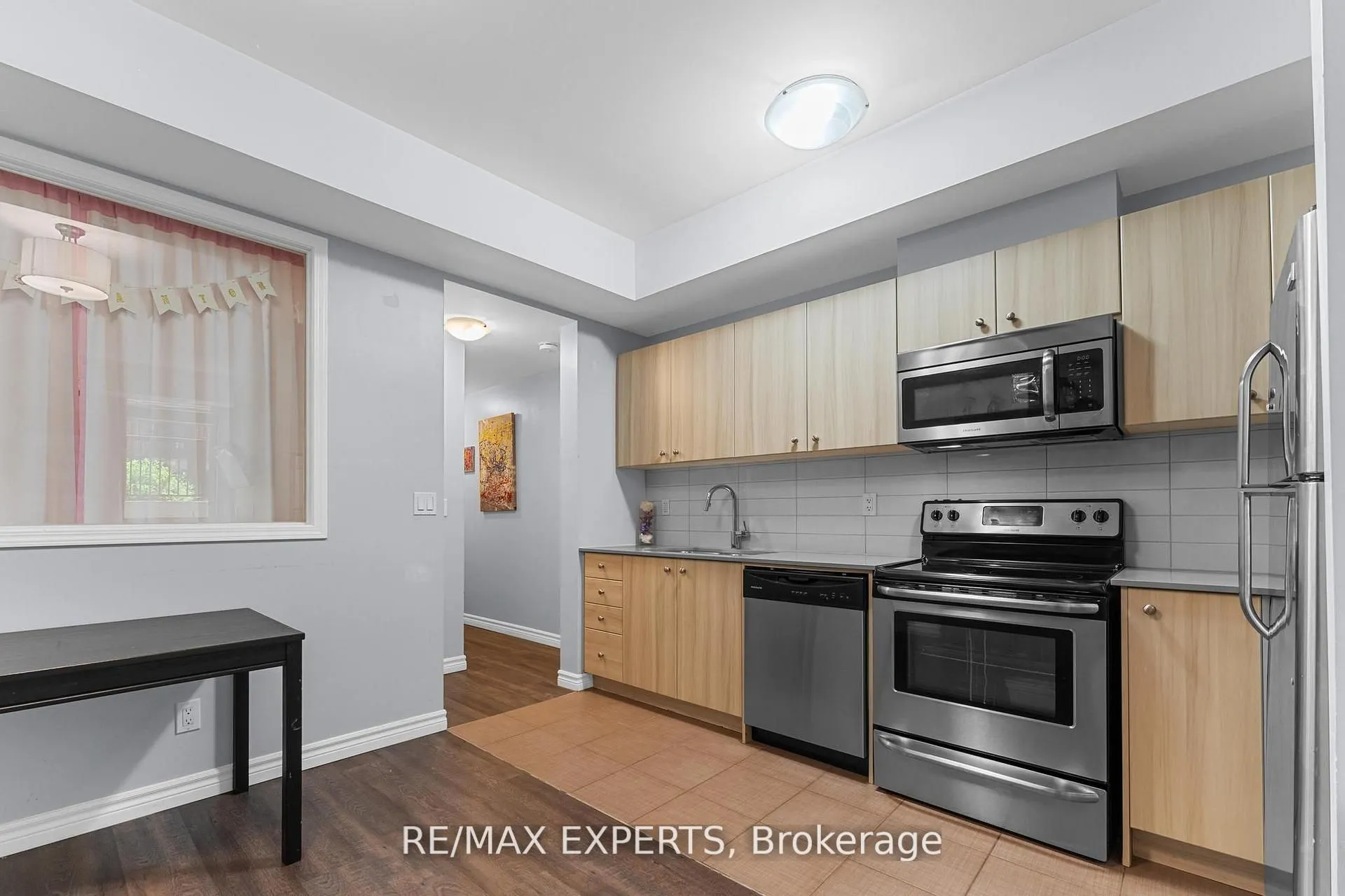 871 Wilson Avenue, #6