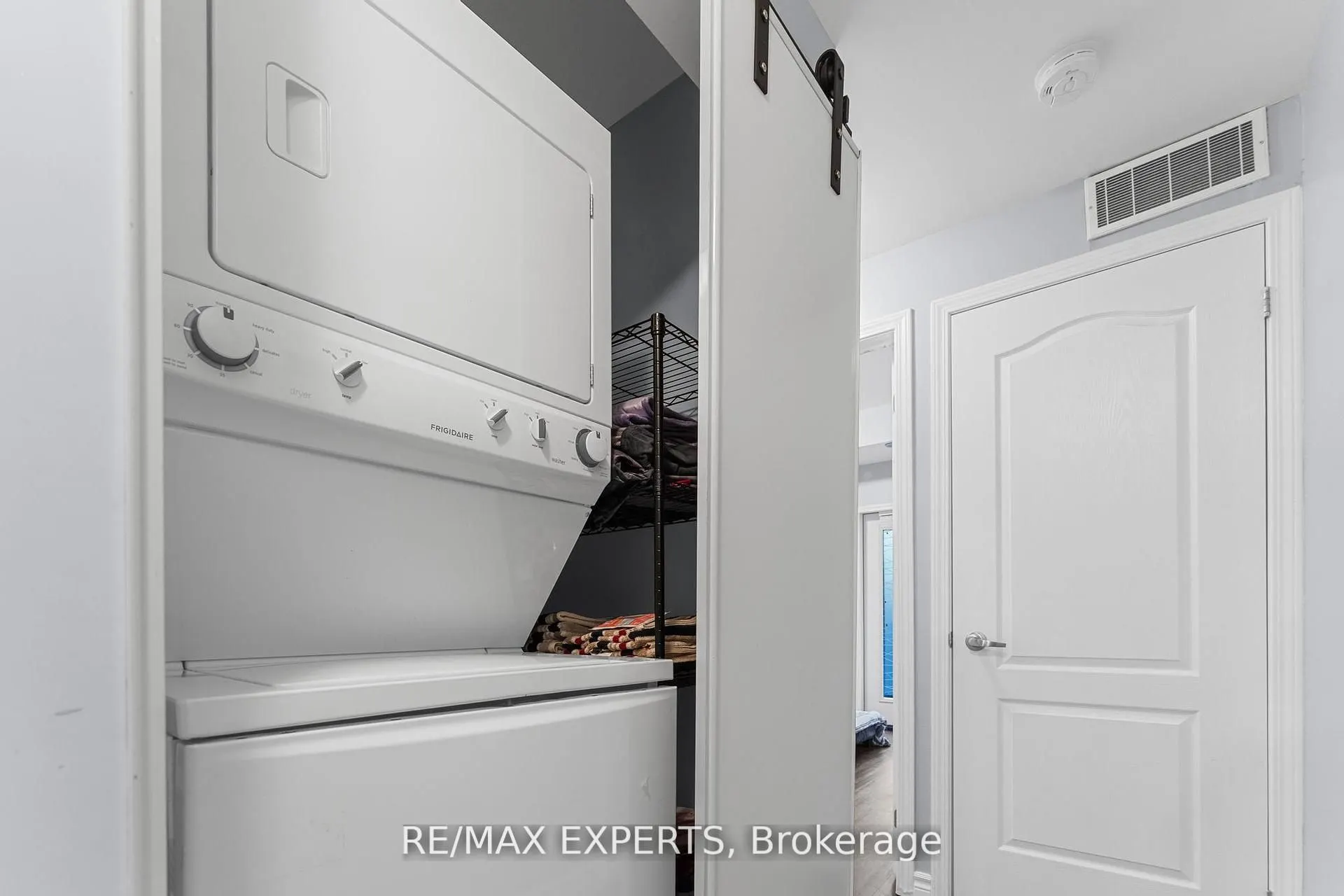 871 Wilson Avenue, #6