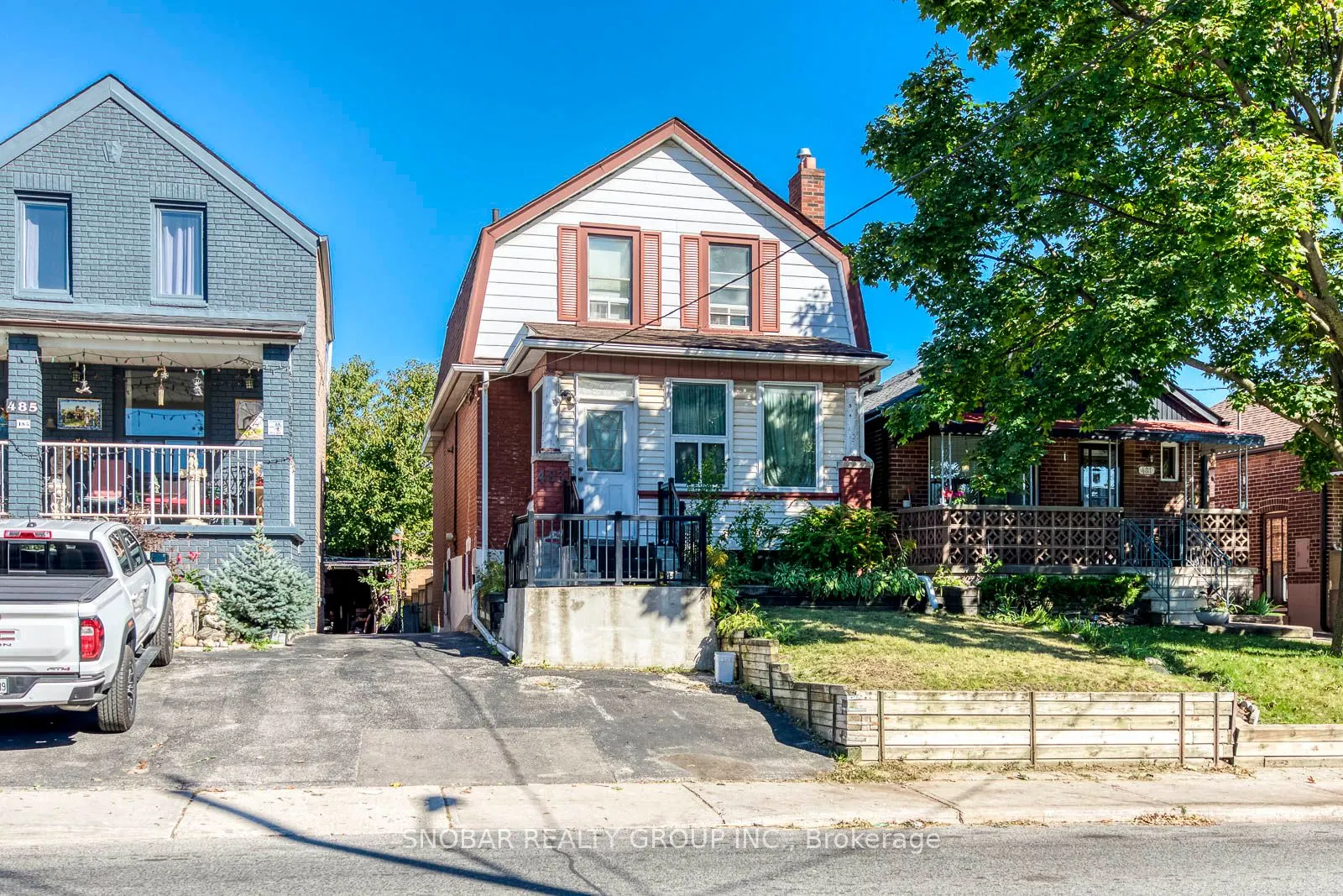 483 Caledonia Road