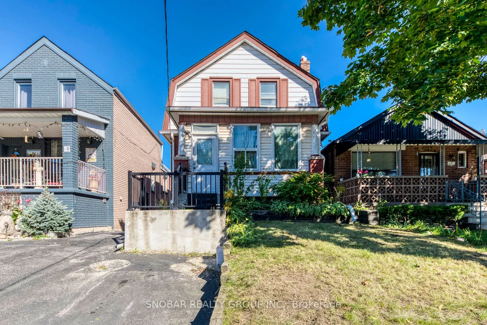 483 Caledonia Road