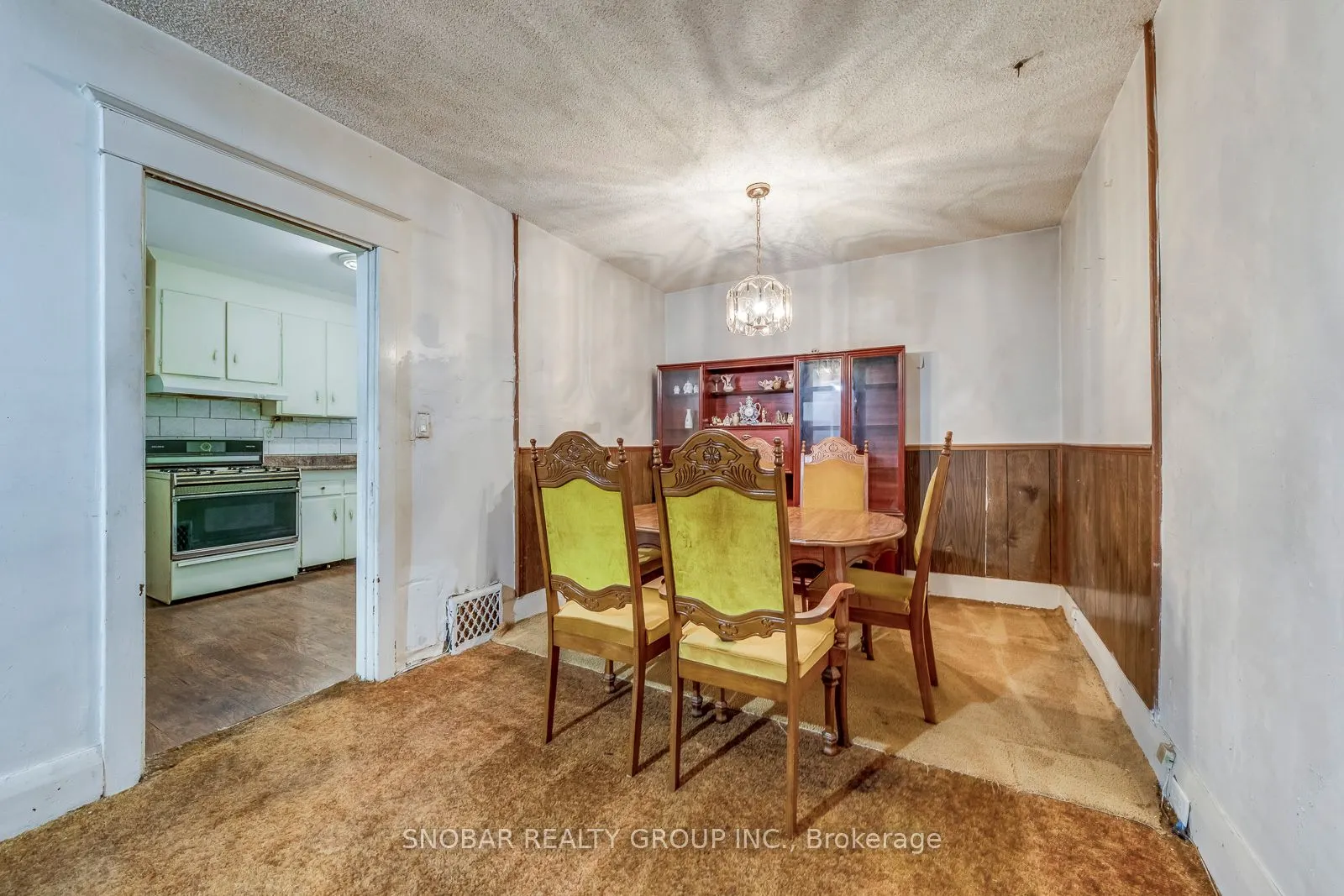 483 Caledonia Road