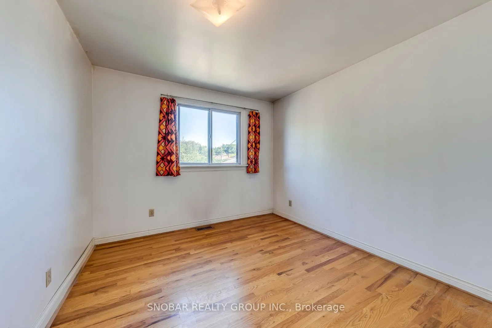 483 Caledonia Road