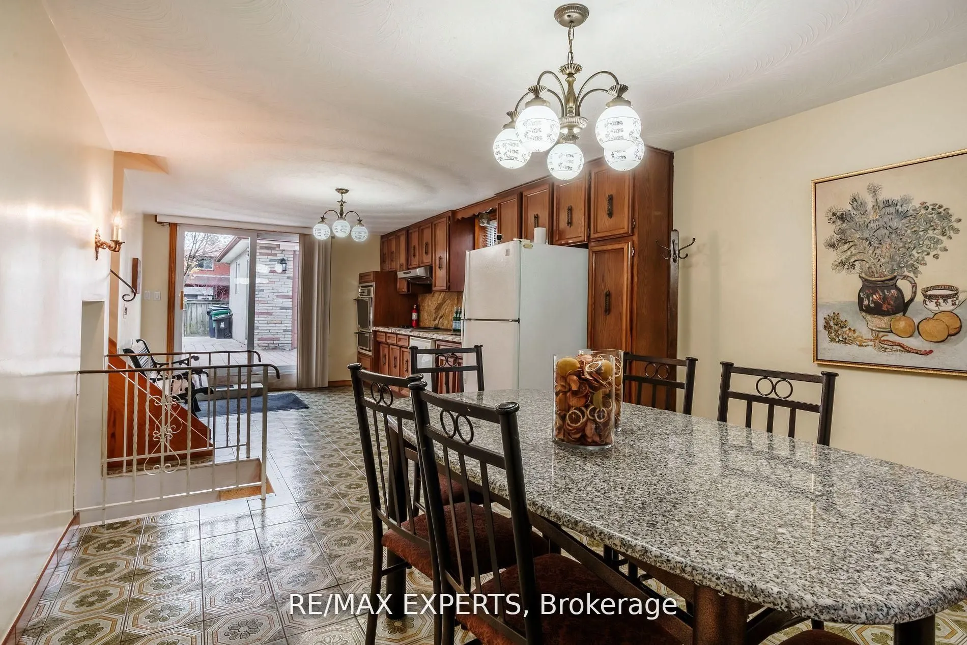 1 Creston Road