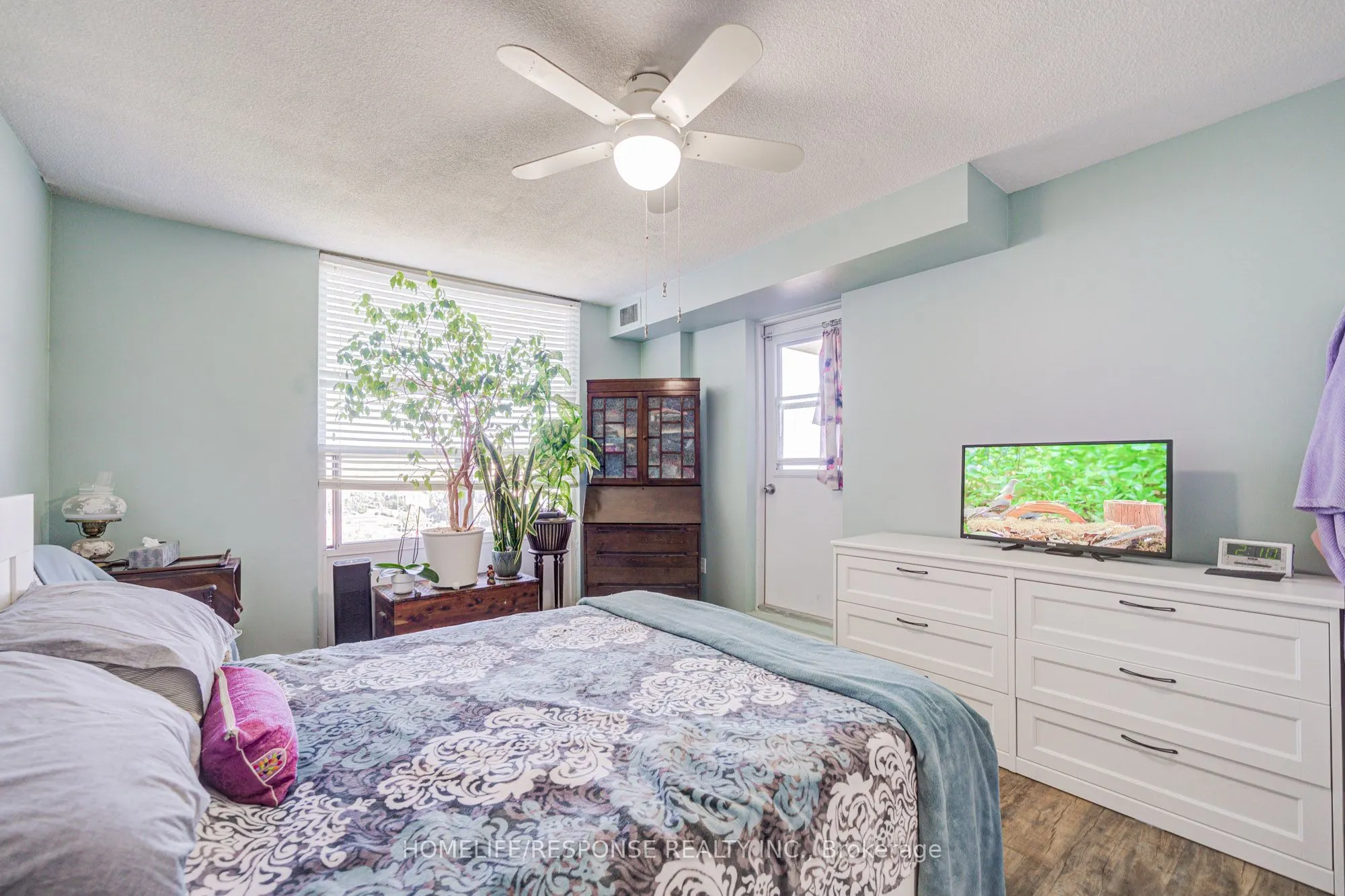 1535 Lakeshore Road, #1401
