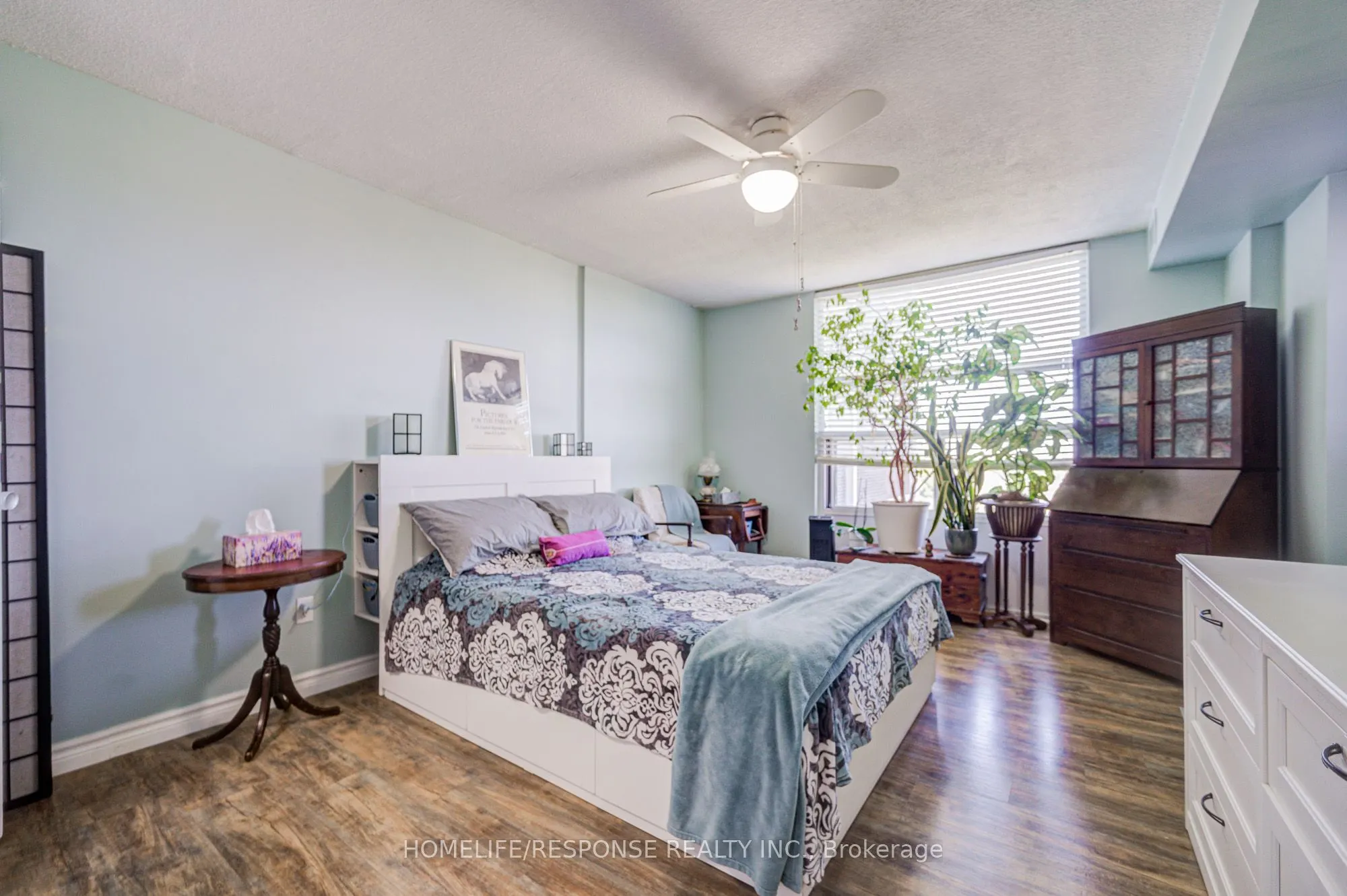 1535 Lakeshore Road, #1401