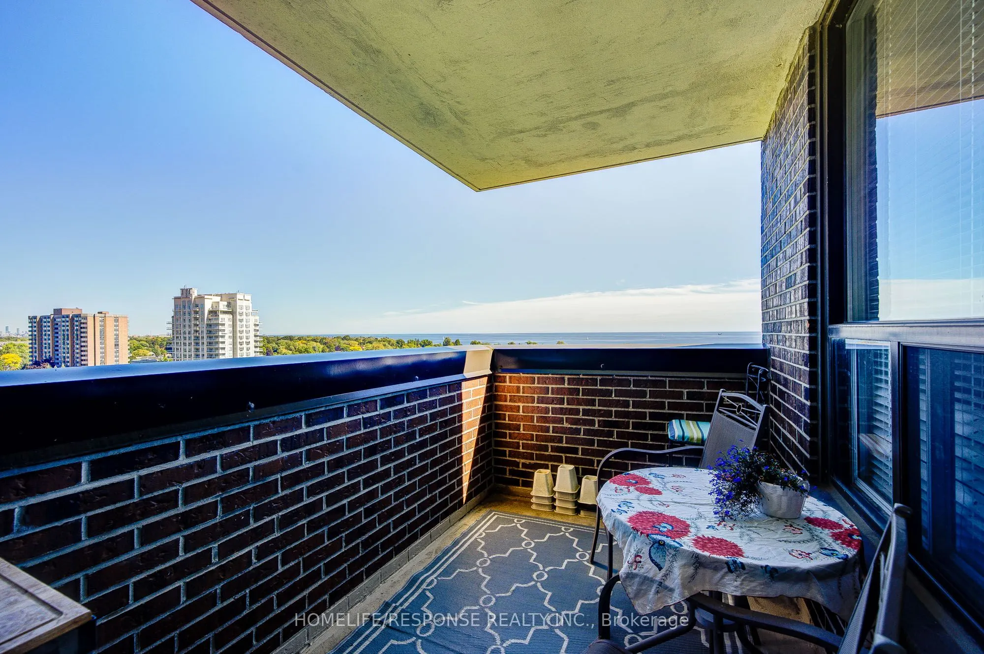1535 Lakeshore Road, #1401