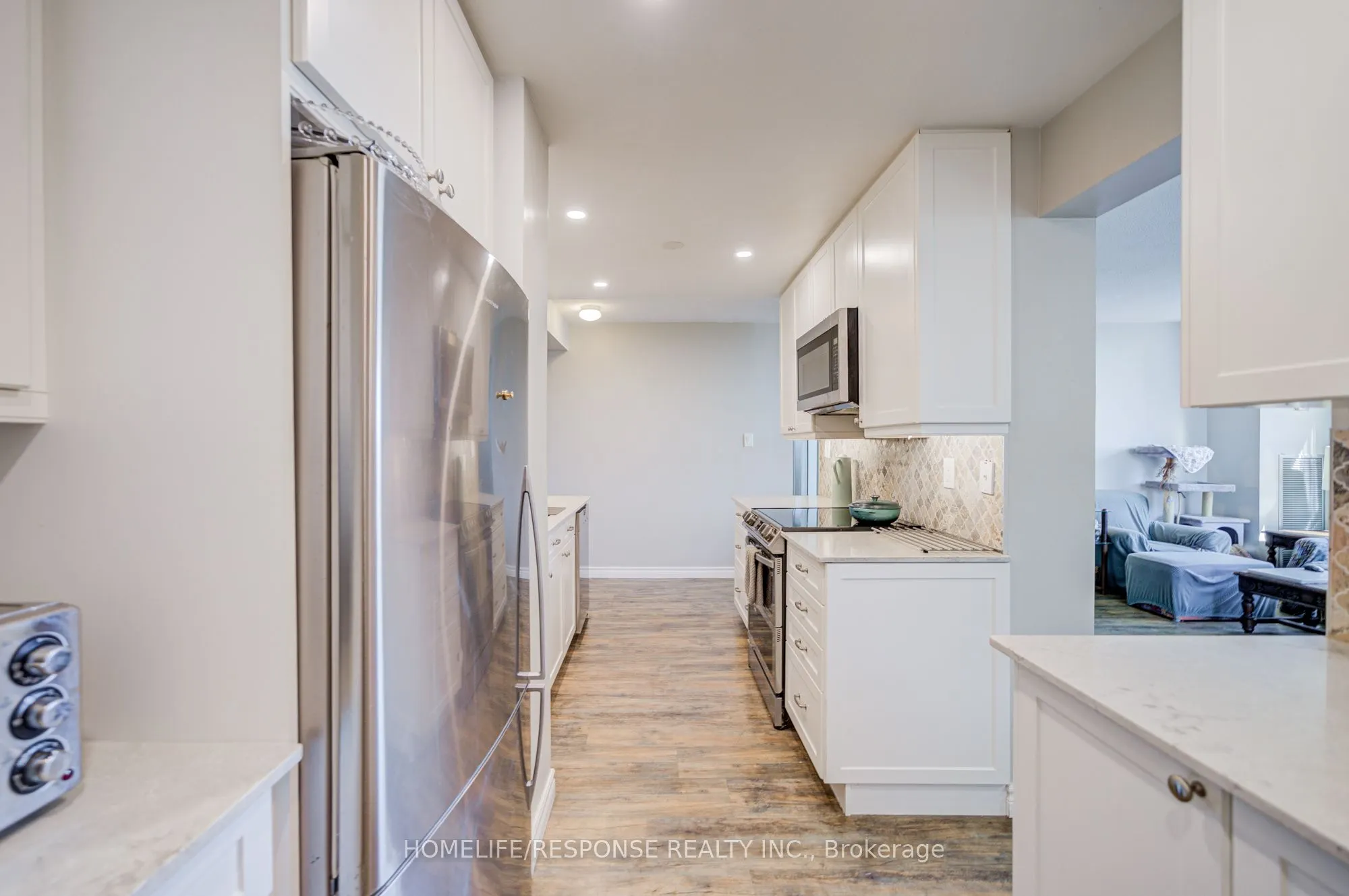 1535 Lakeshore Road, #1401