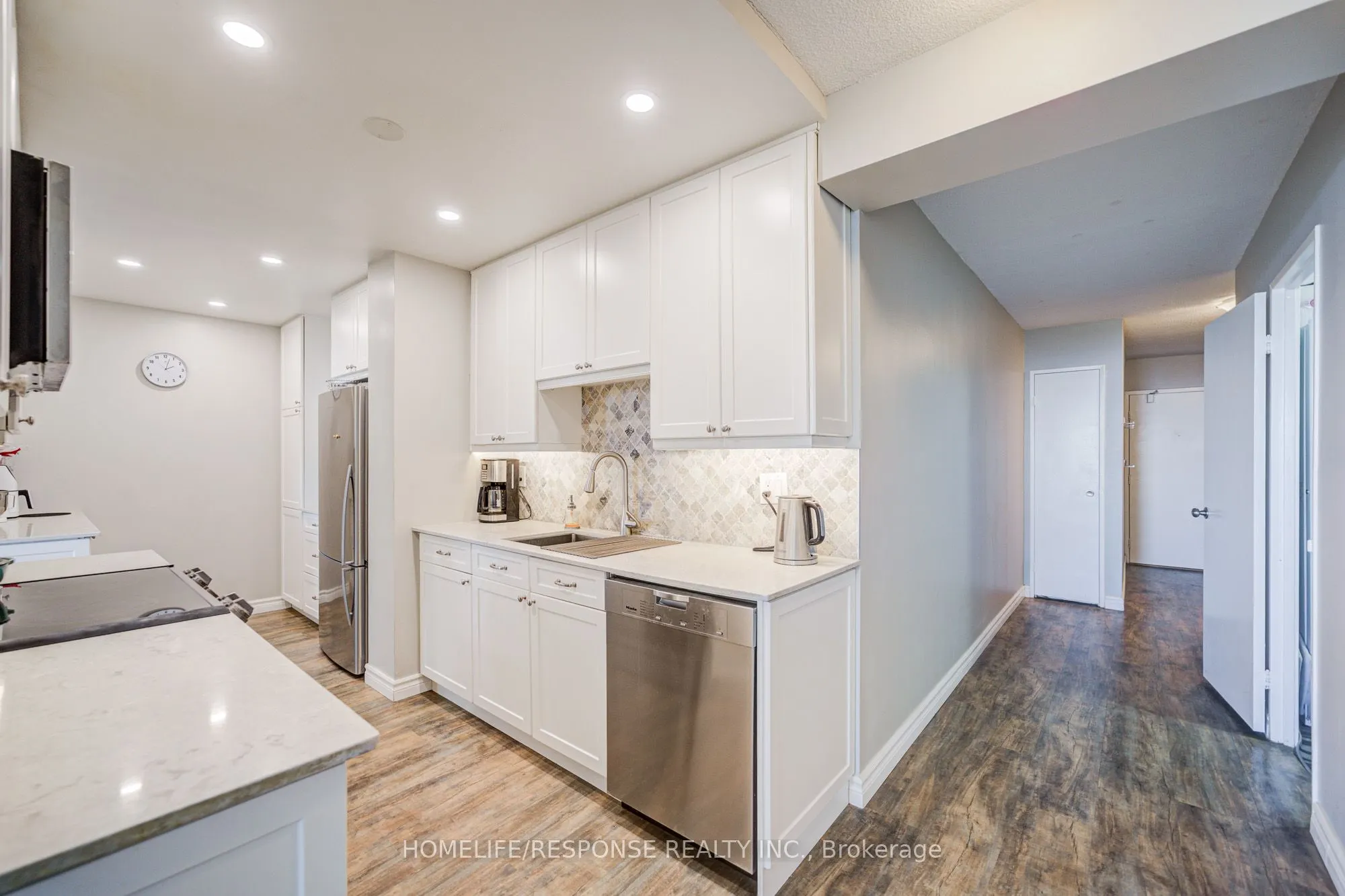 1535 Lakeshore Road, #1401