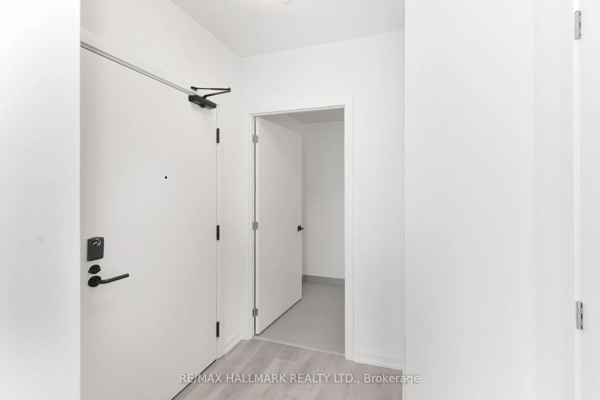 1285 Dupont Street, #503