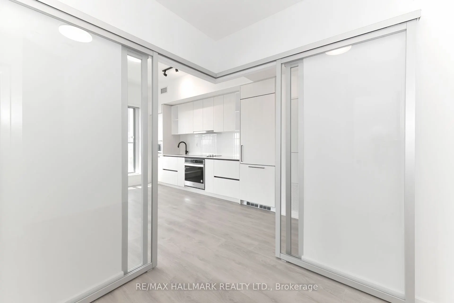 1285 Dupont Street, #503