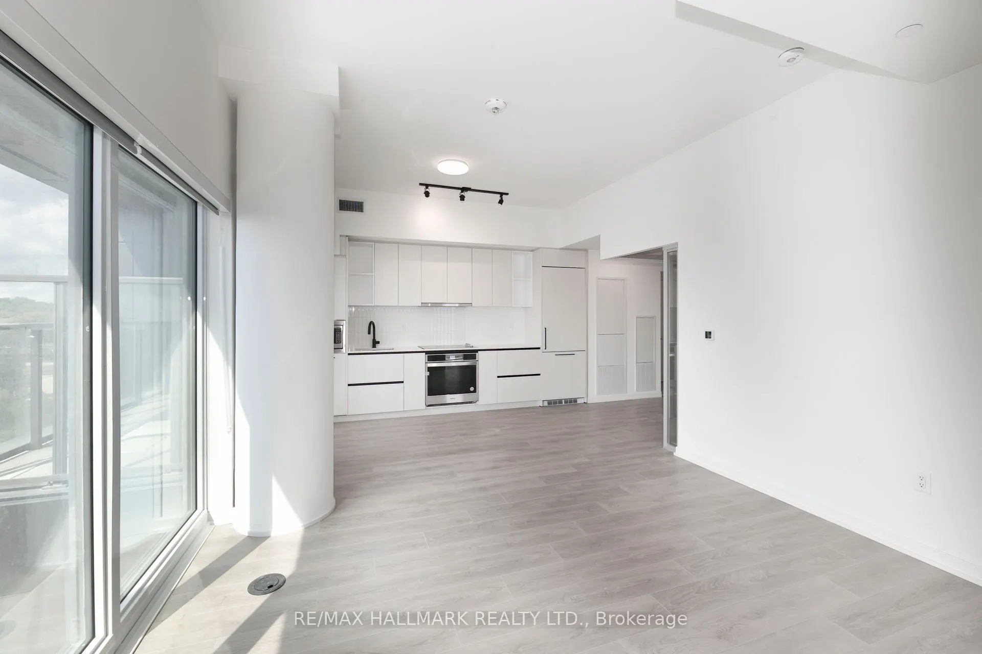 1285 Dupont Street, #503