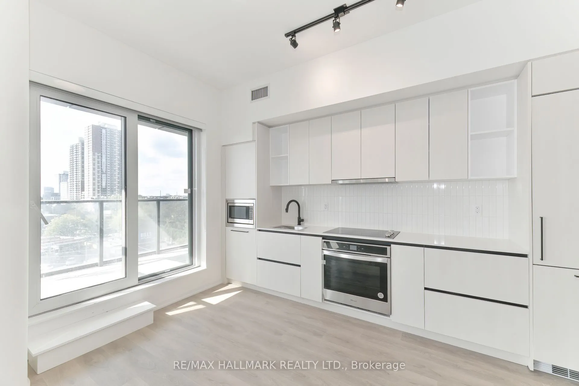 1285 Dupont Street, #503