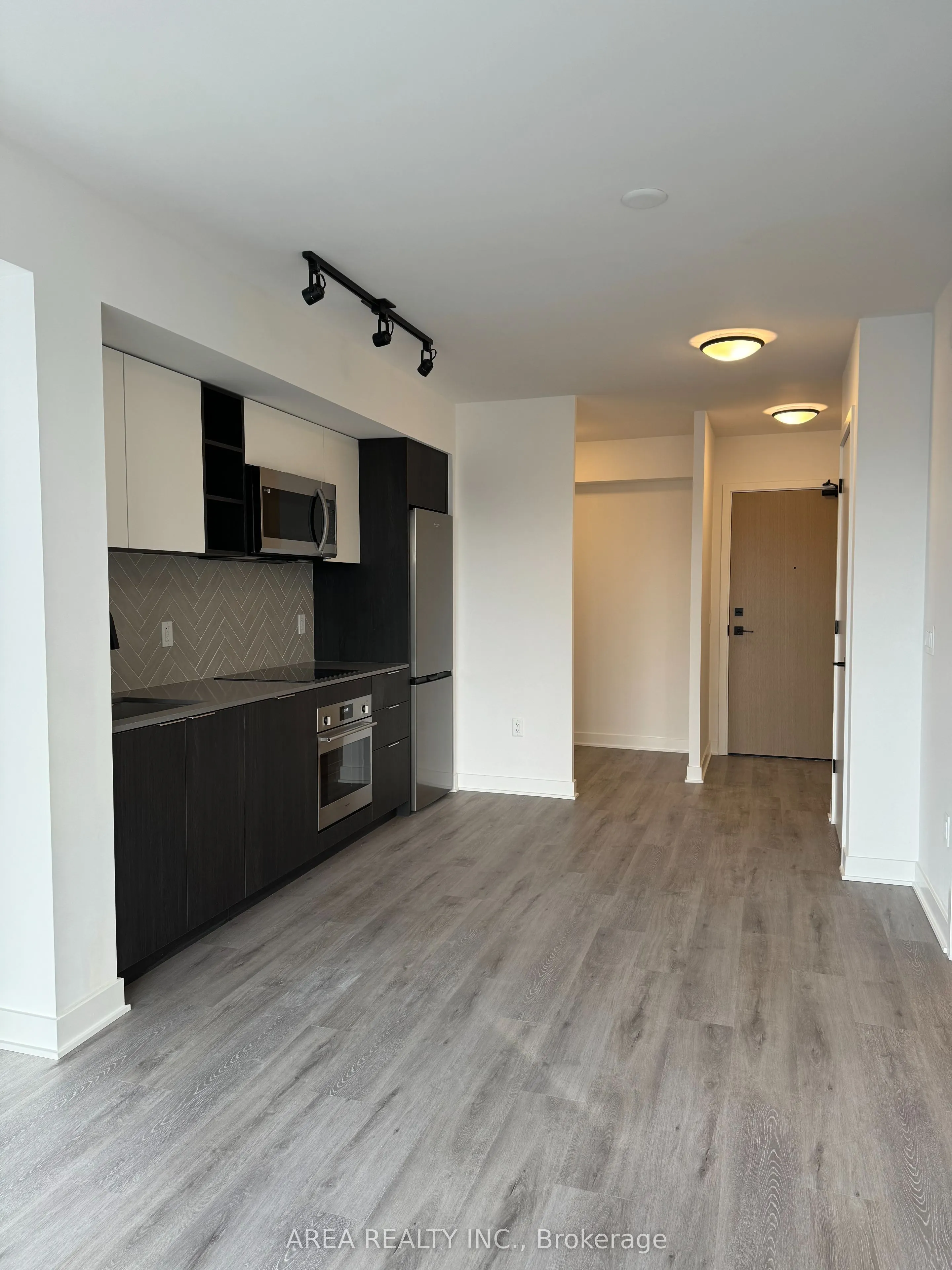 36 Zorra Street, #303