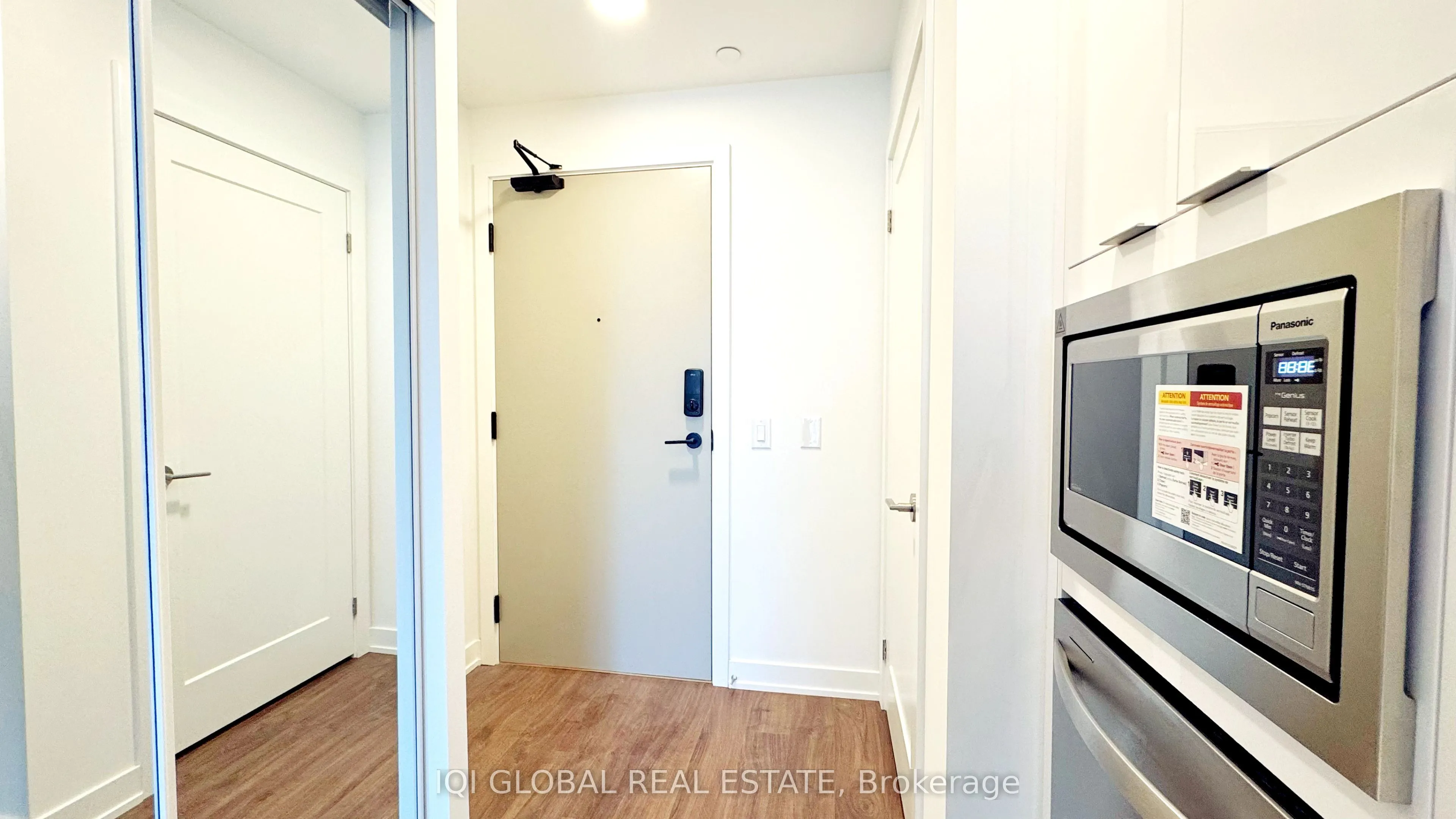 5105 Hurontario Street, #710