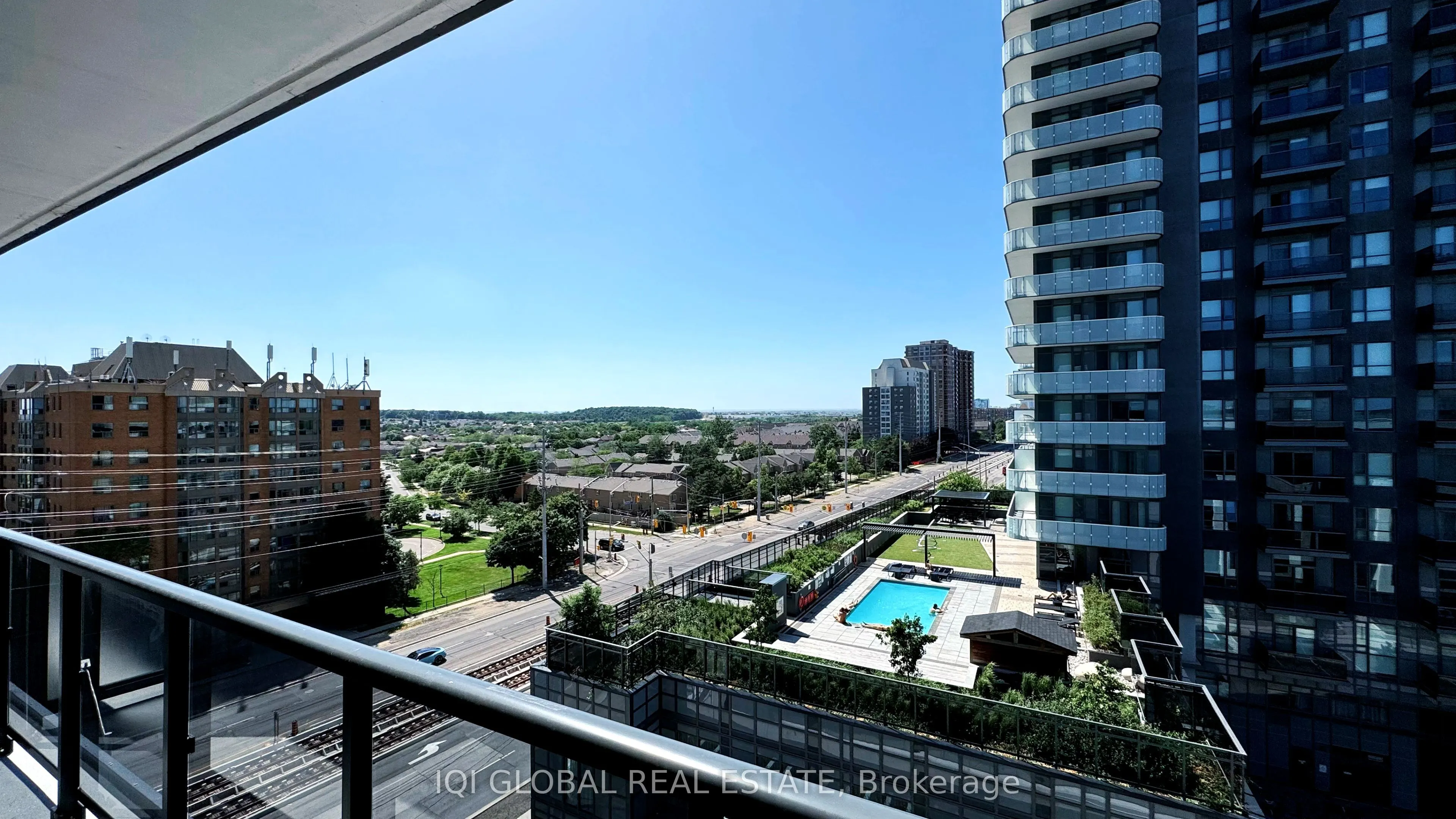 5105 Hurontario Street, #710