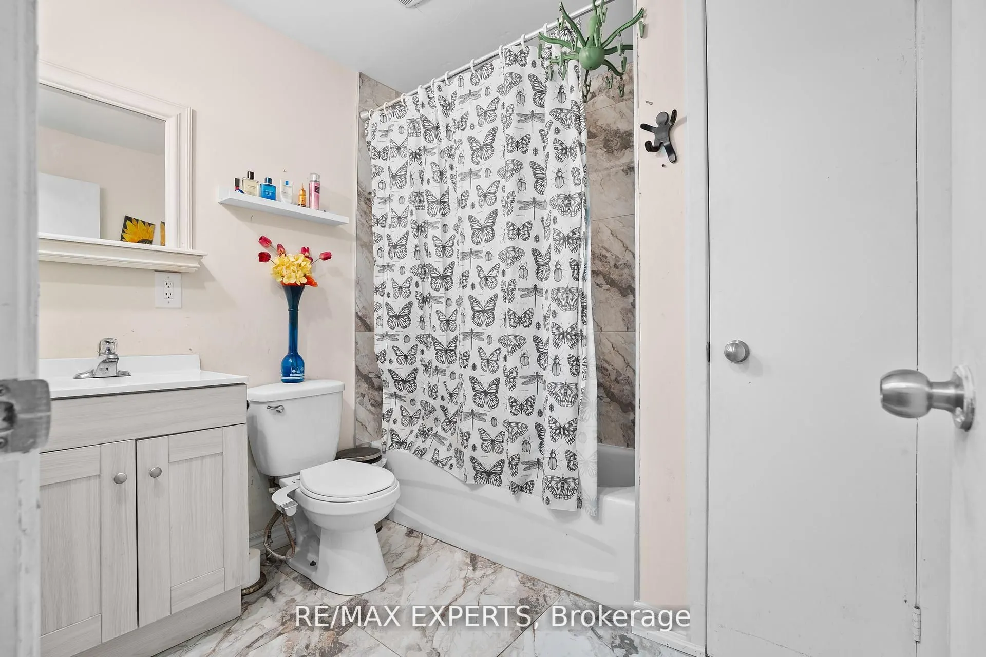 2779 Gananoque Drive, #35