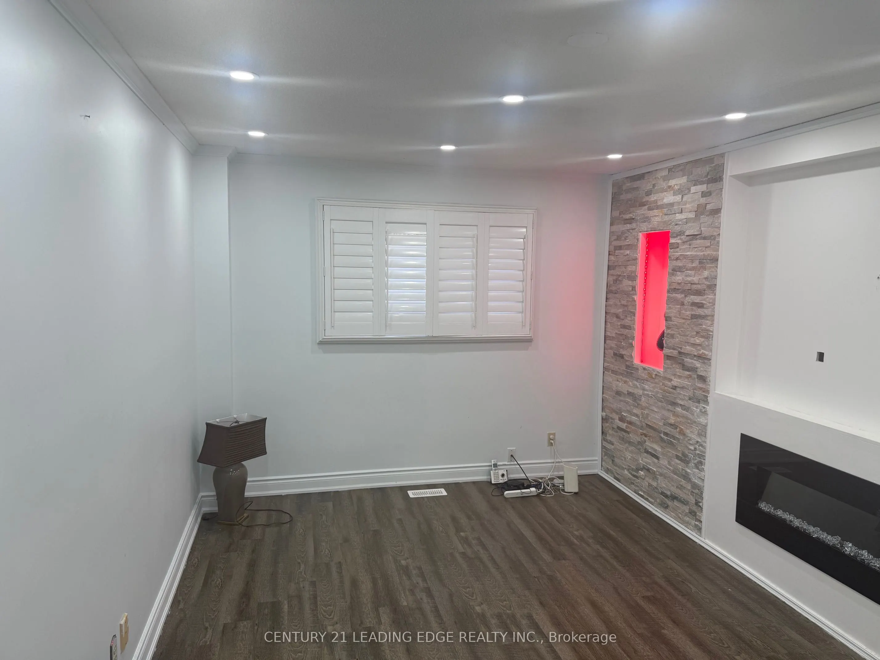 434 Rutherford Road N