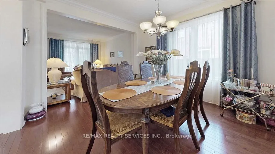 3 Bellcrest Road