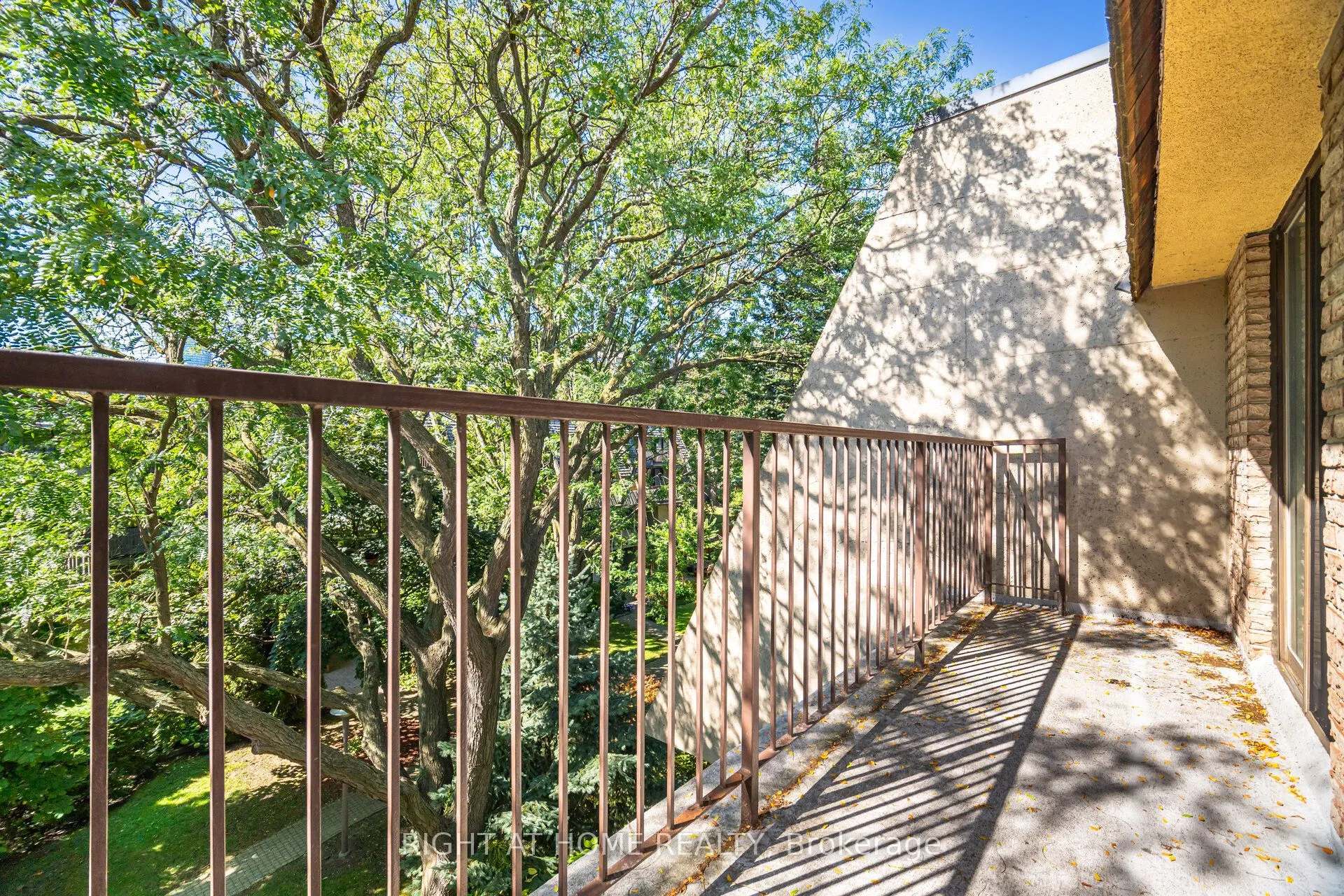 1250 Mississauga Valley Boulevard W, #13