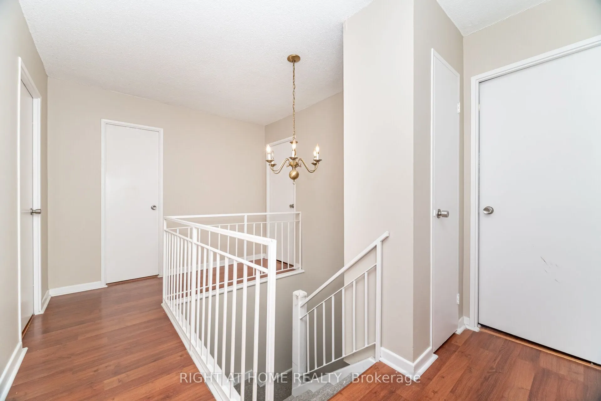 1250 Mississauga Valley Boulevard W, #13