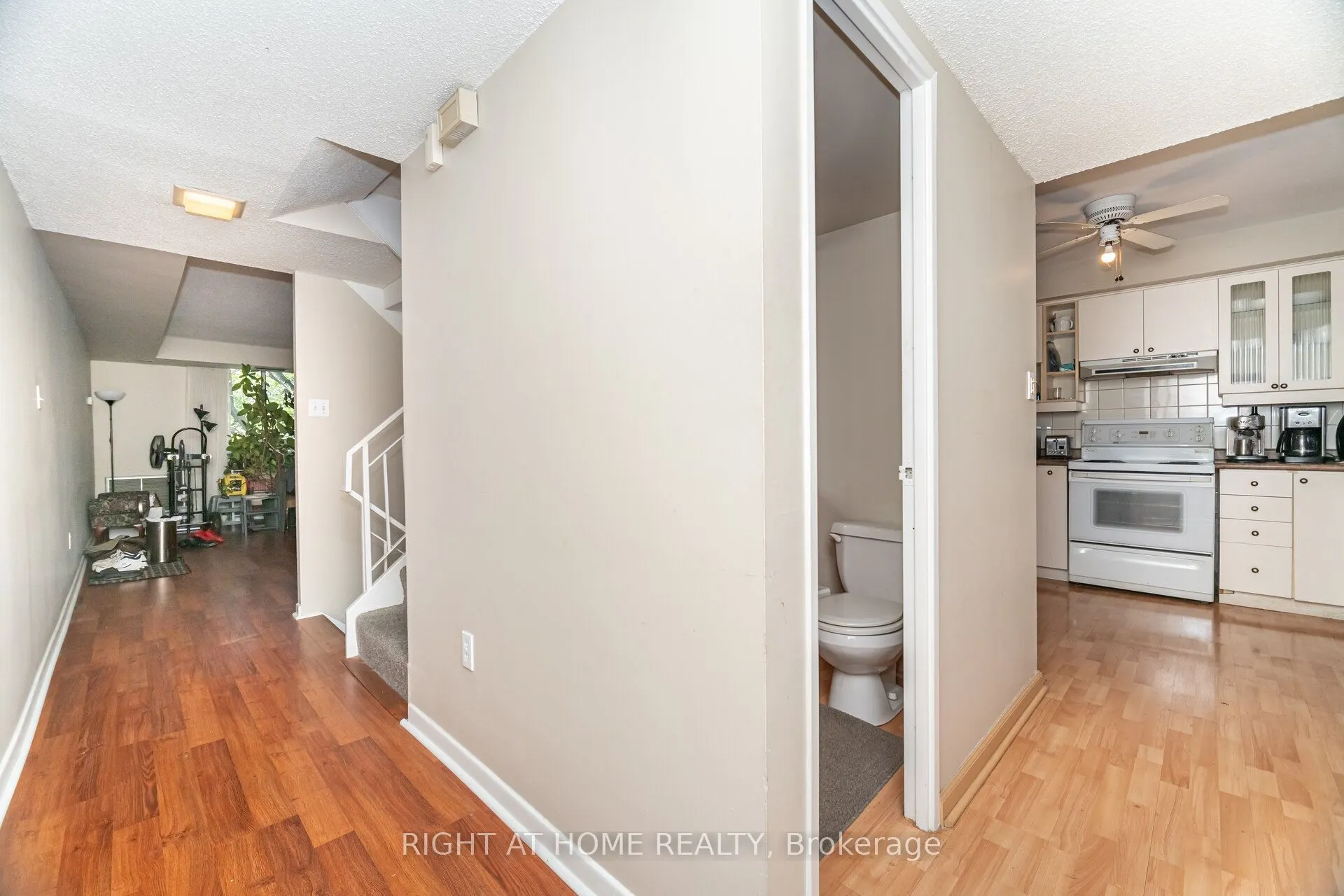 1250 Mississauga Valley Boulevard W, #13