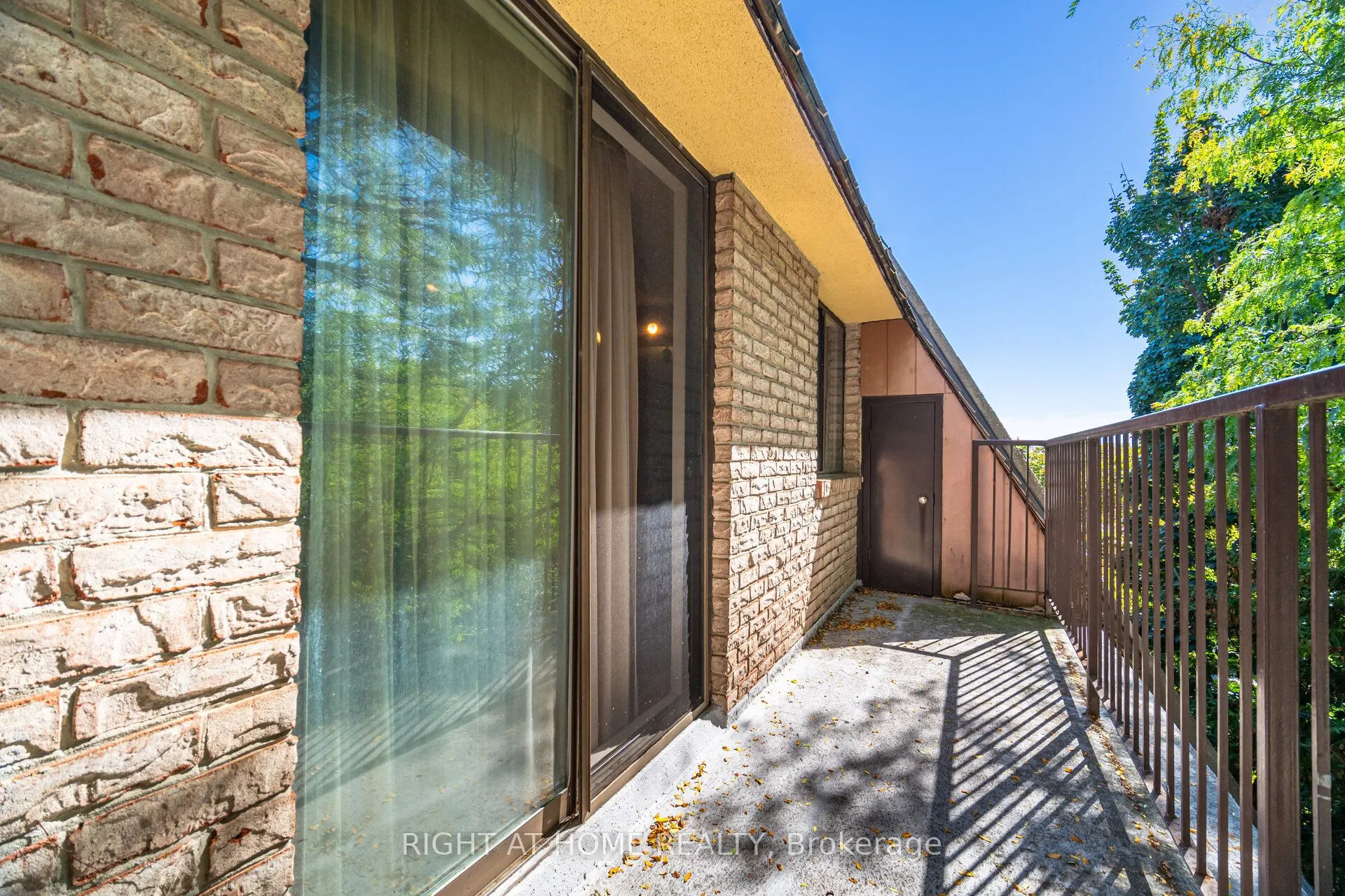 1250 Mississauga Valley Boulevard W, #13