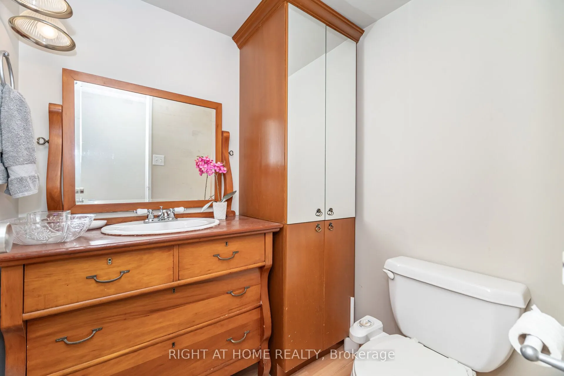 1250 Mississauga Valley Boulevard W, #13