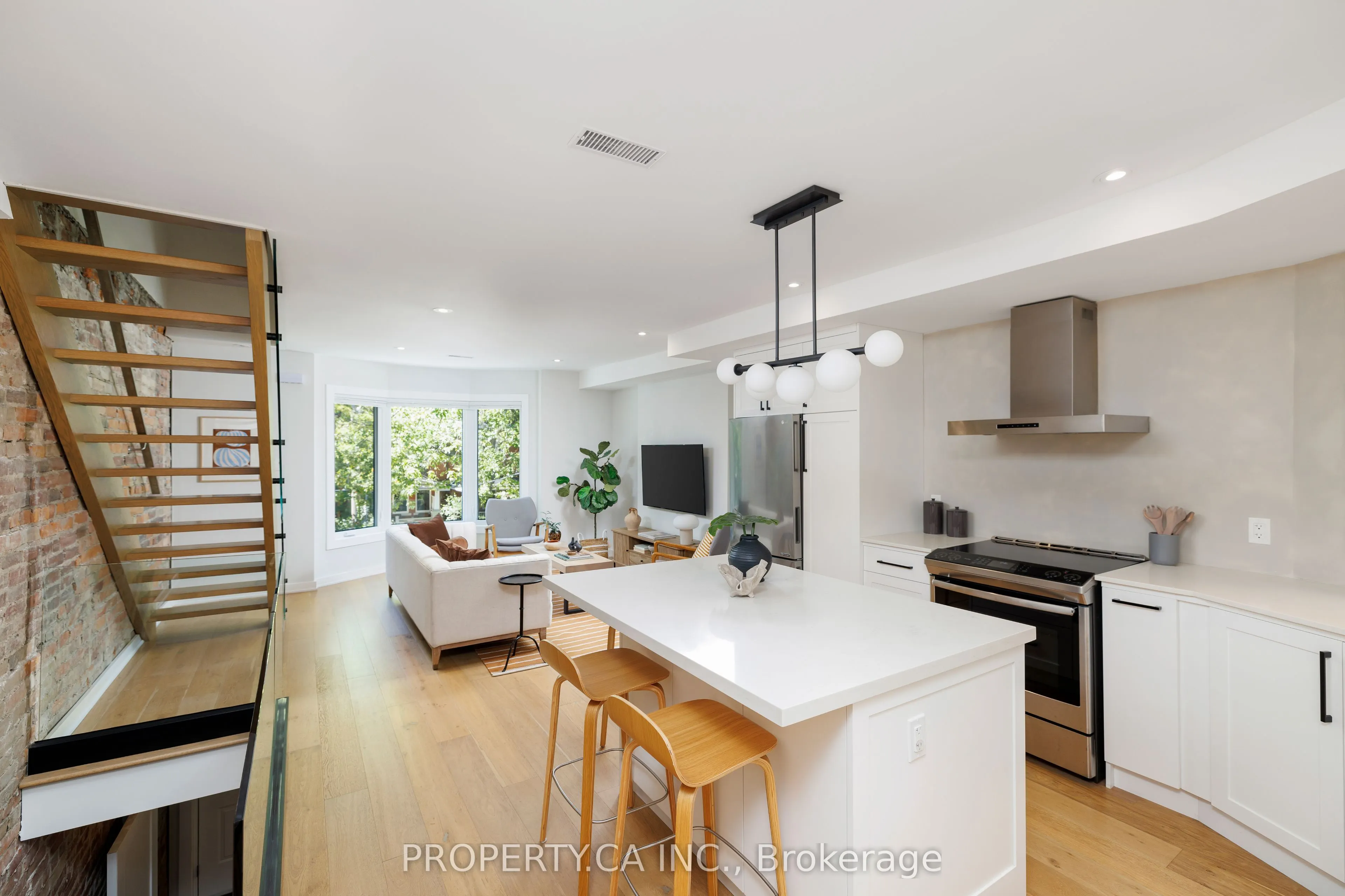 79 Macdonell Avenue