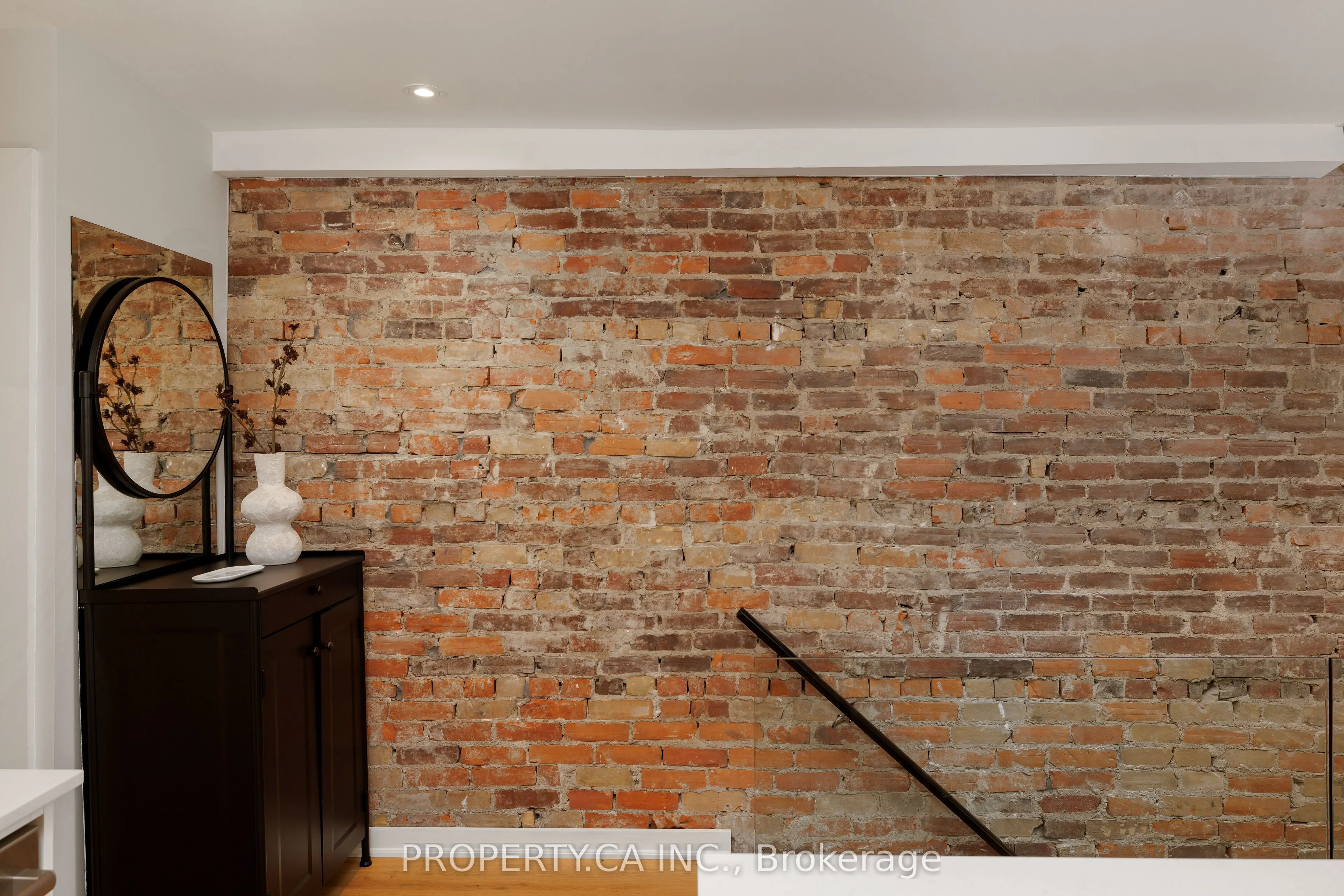 79 Macdonell Avenue