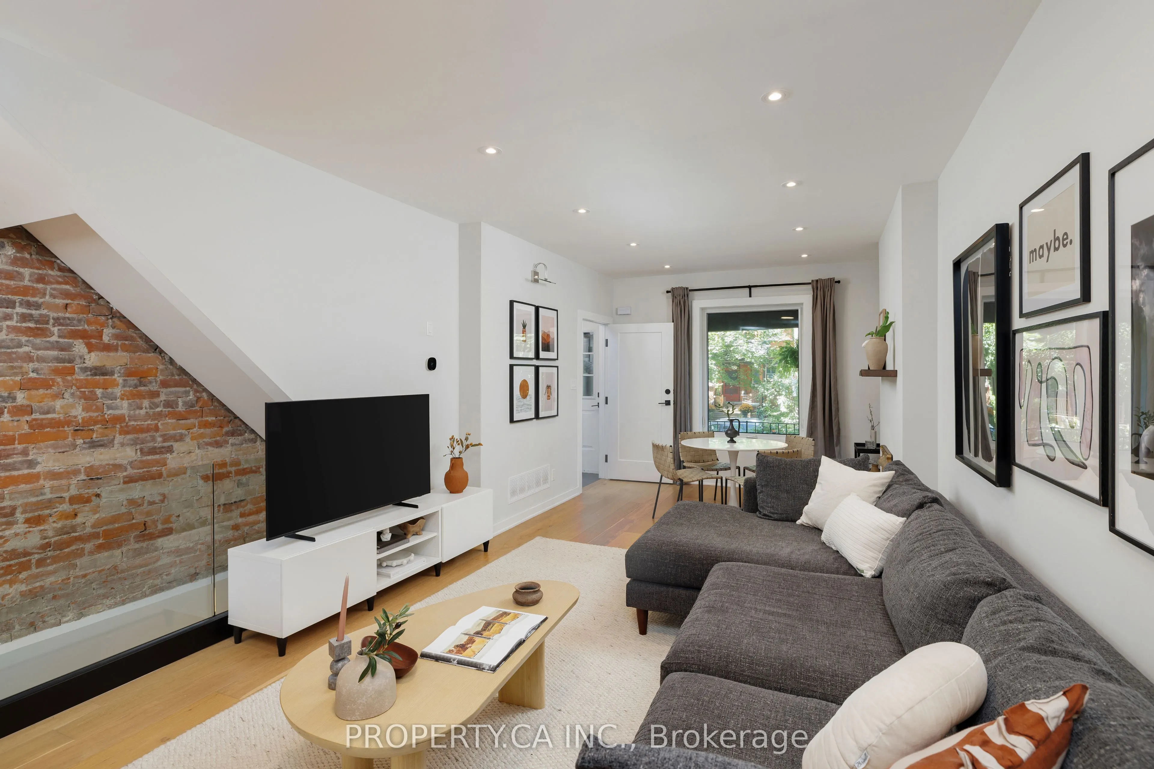 79 Macdonell Avenue