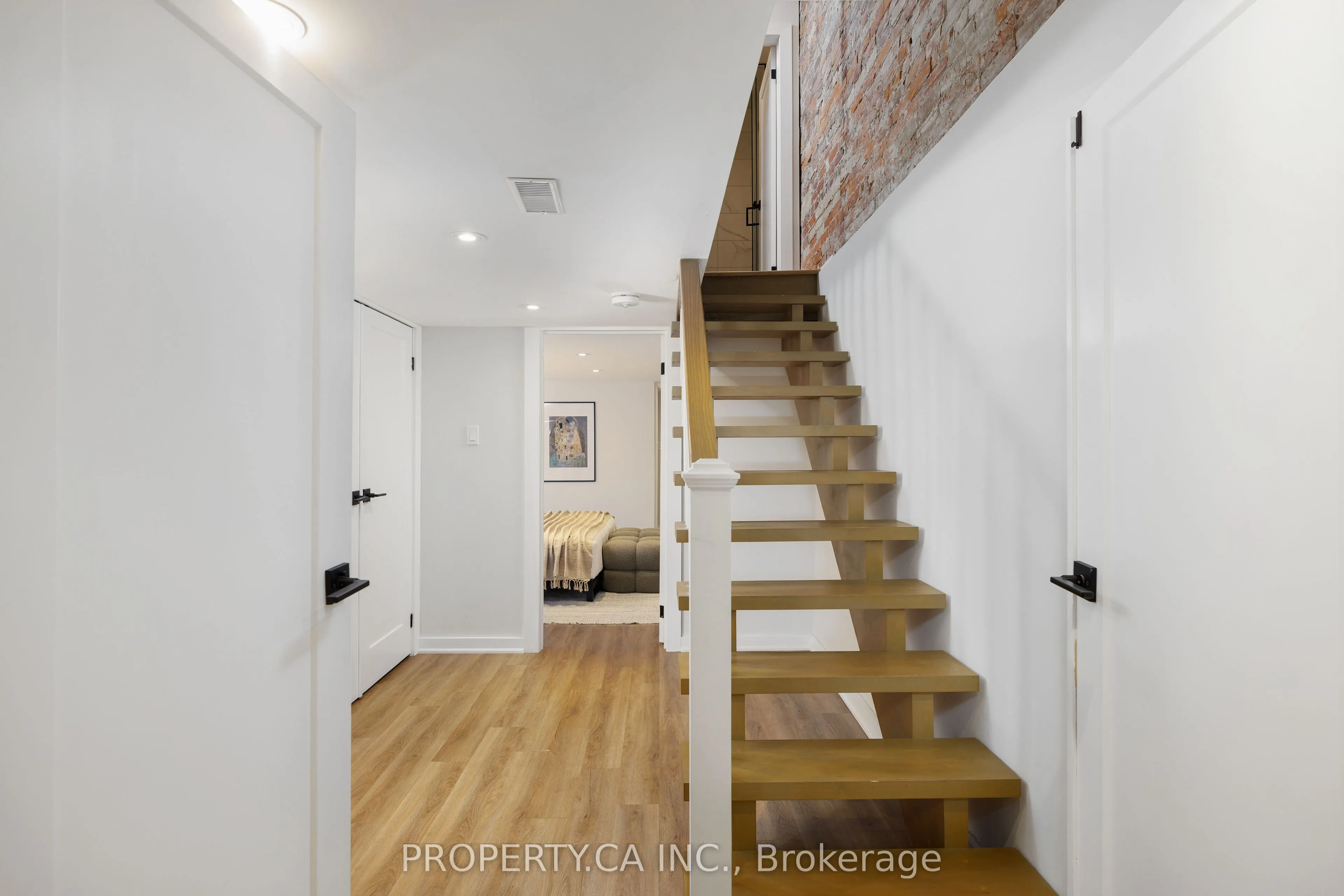 79 Macdonell Avenue