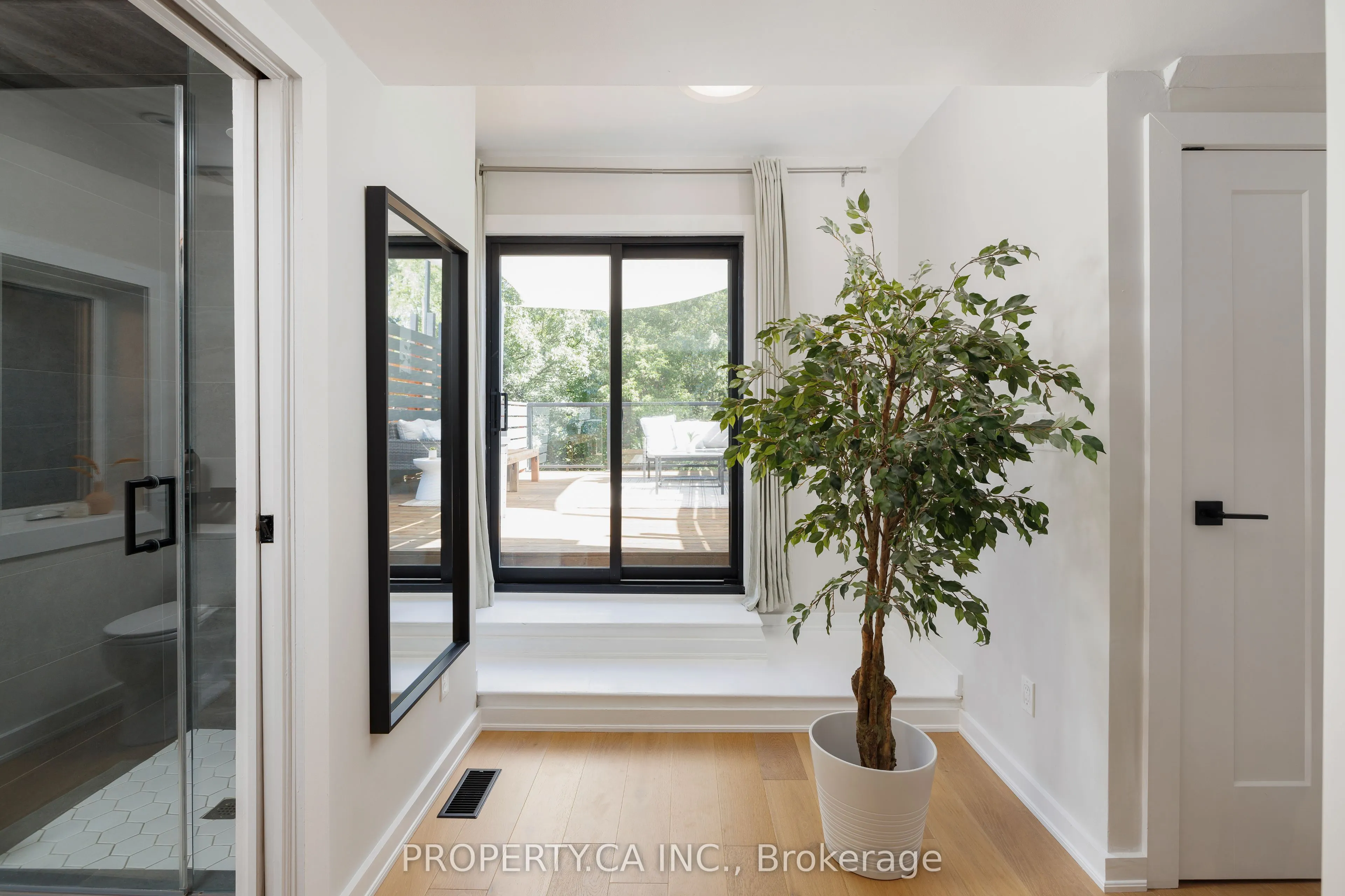 79 Macdonell Avenue