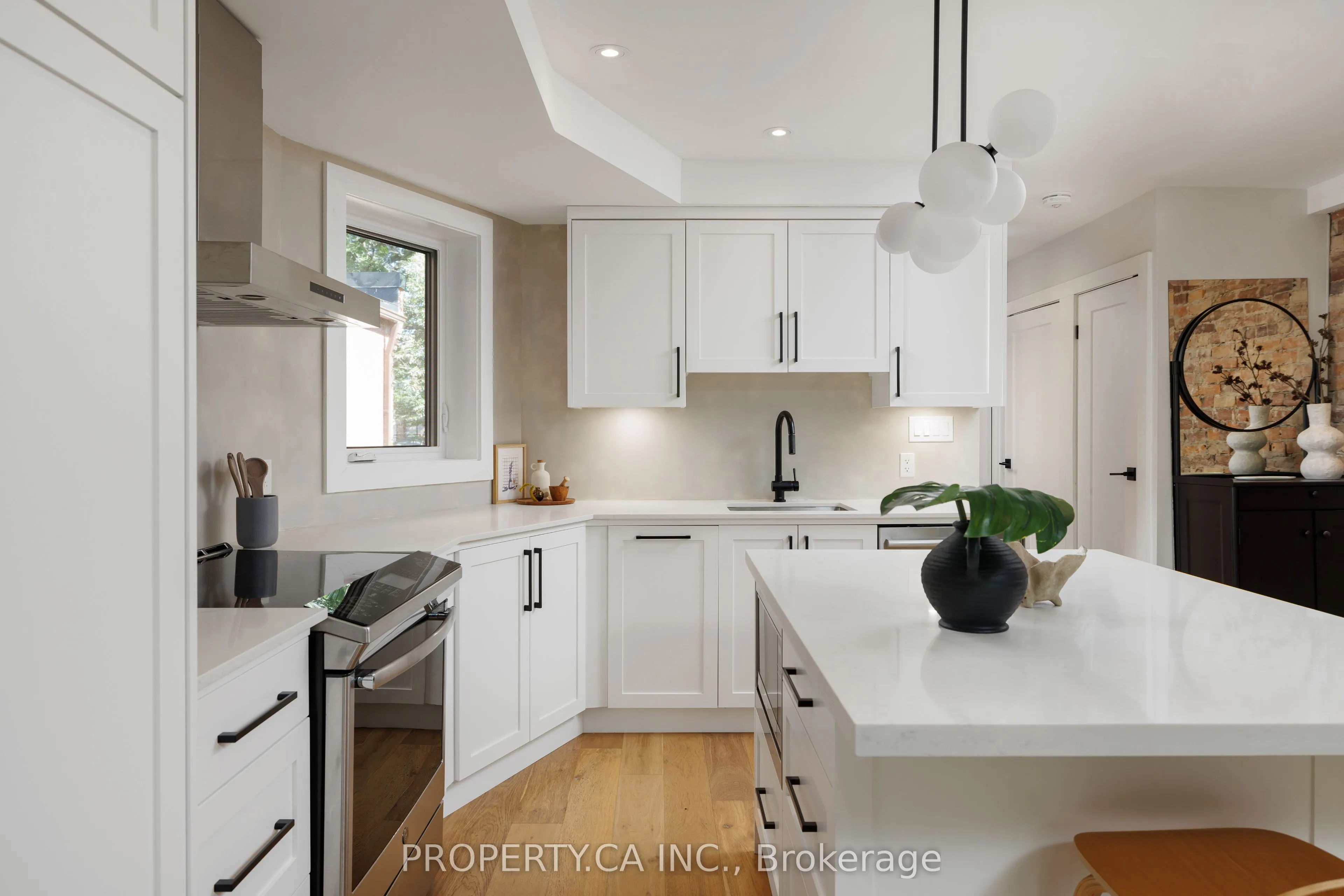 79 Macdonell Avenue