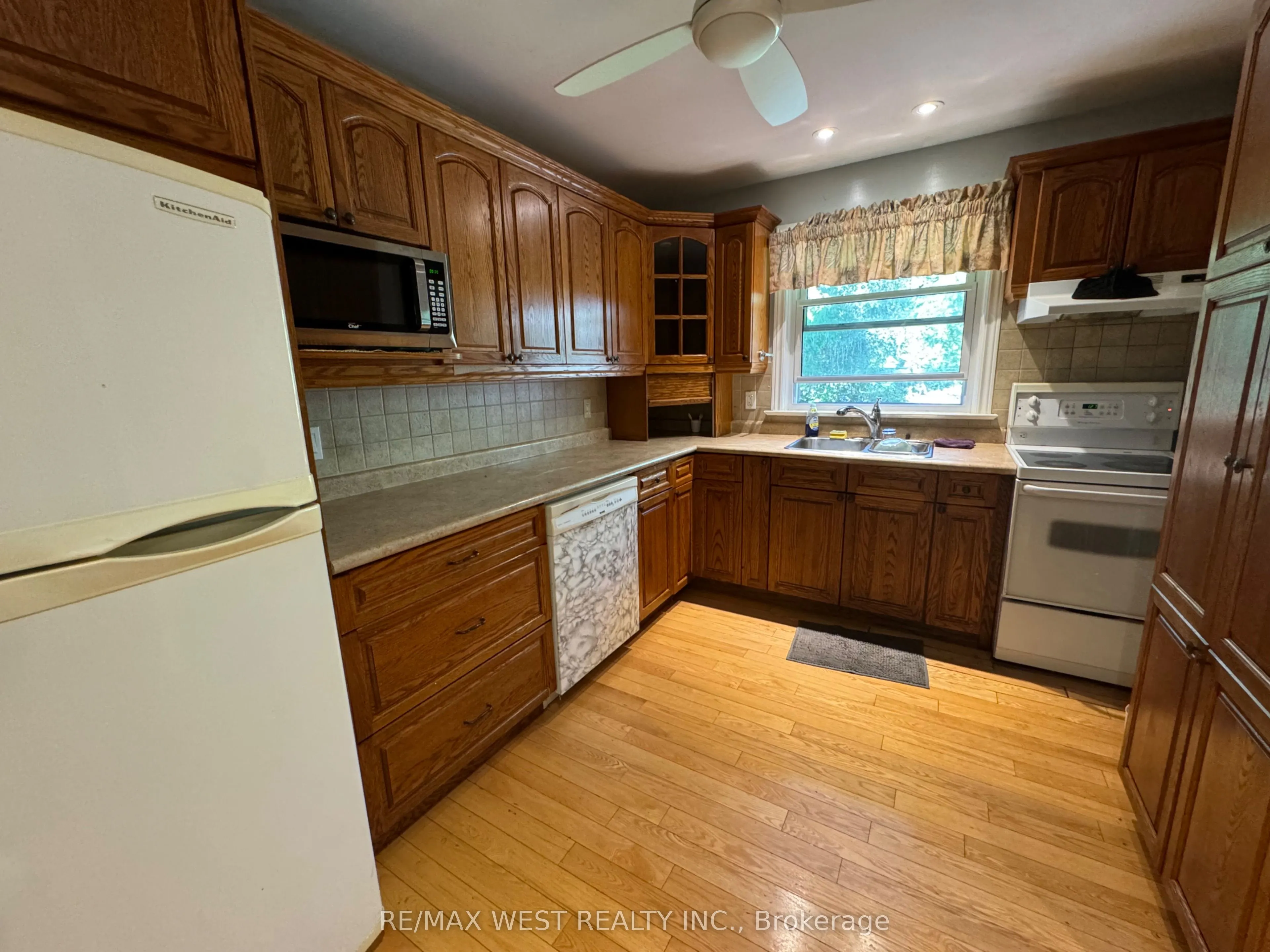535 Enfield Road