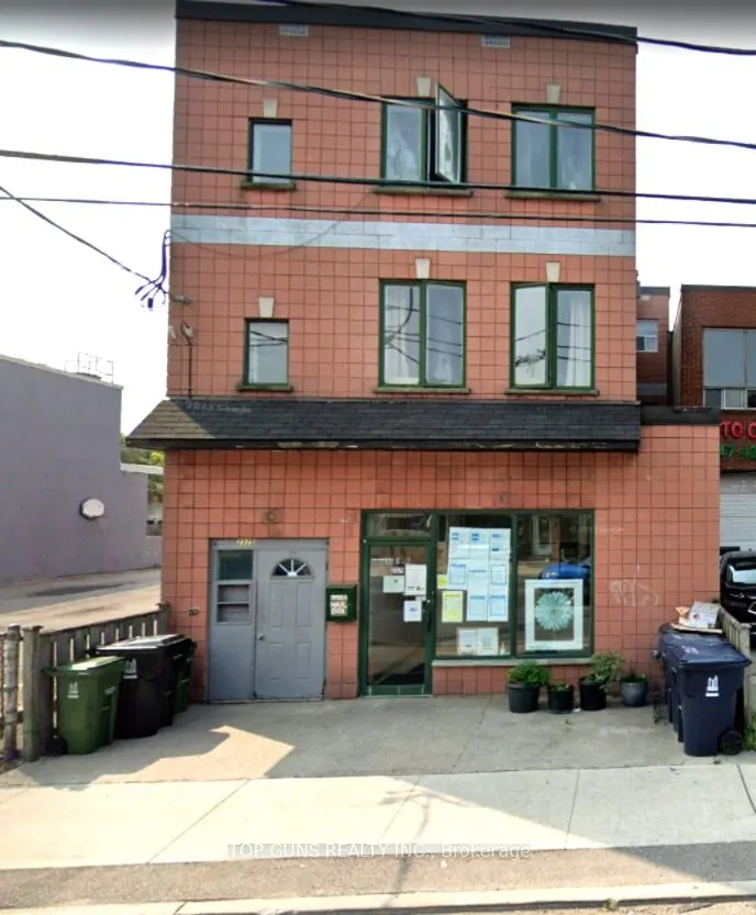 2375 St Clair Avenue W, #Main